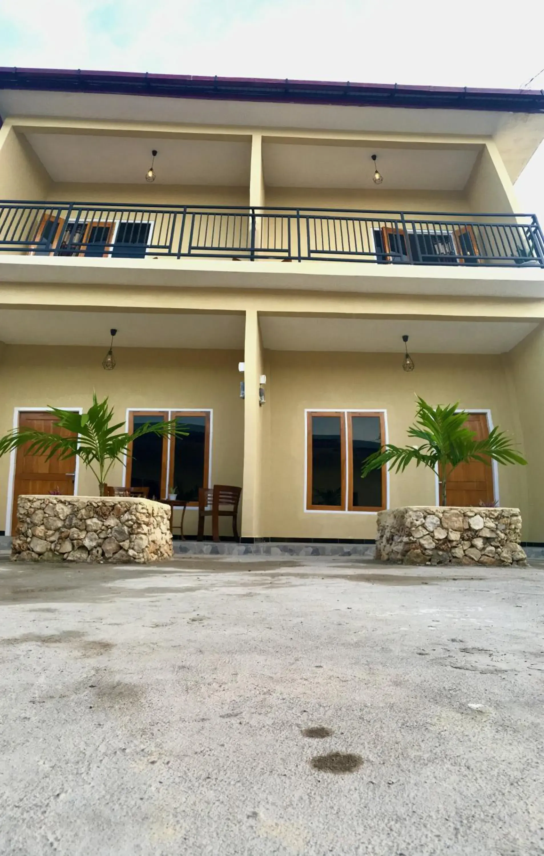 Property building in LOPE HOMESTAY Property building in LOPE HOMESTAY