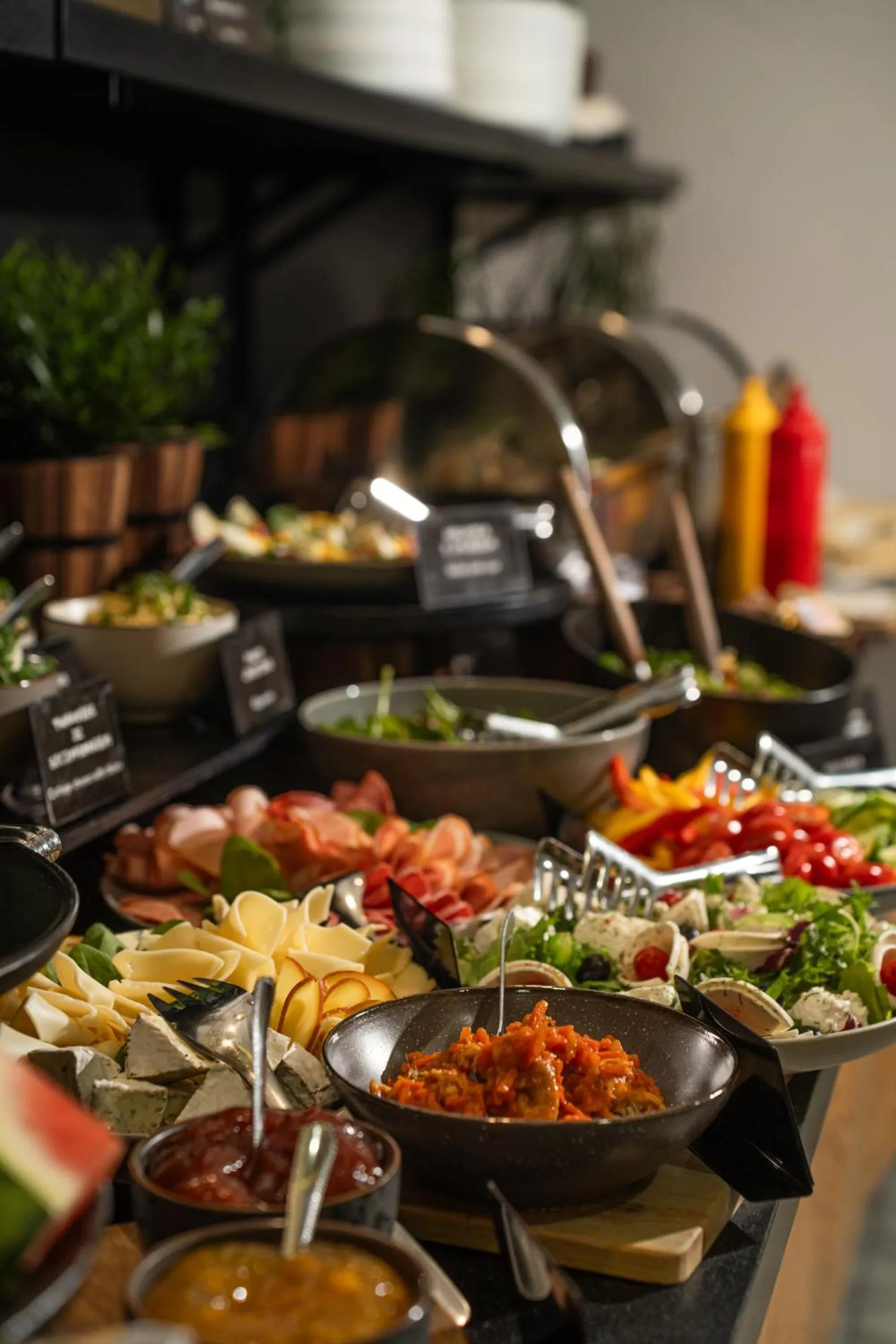 Breakfast in Villa Ozone