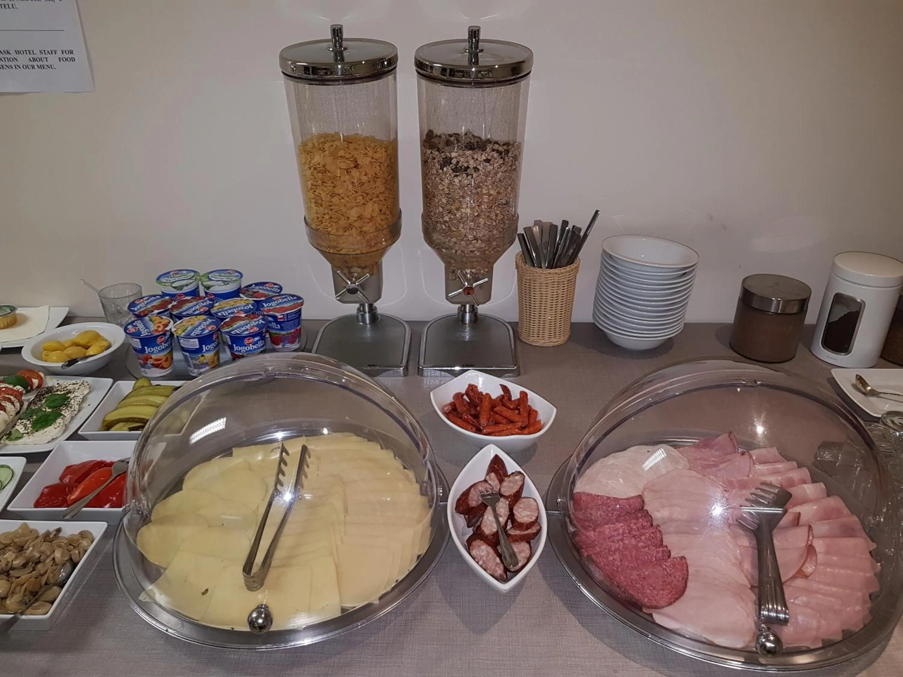 Buffet breakfast in Willa Biala Lilia Old Town