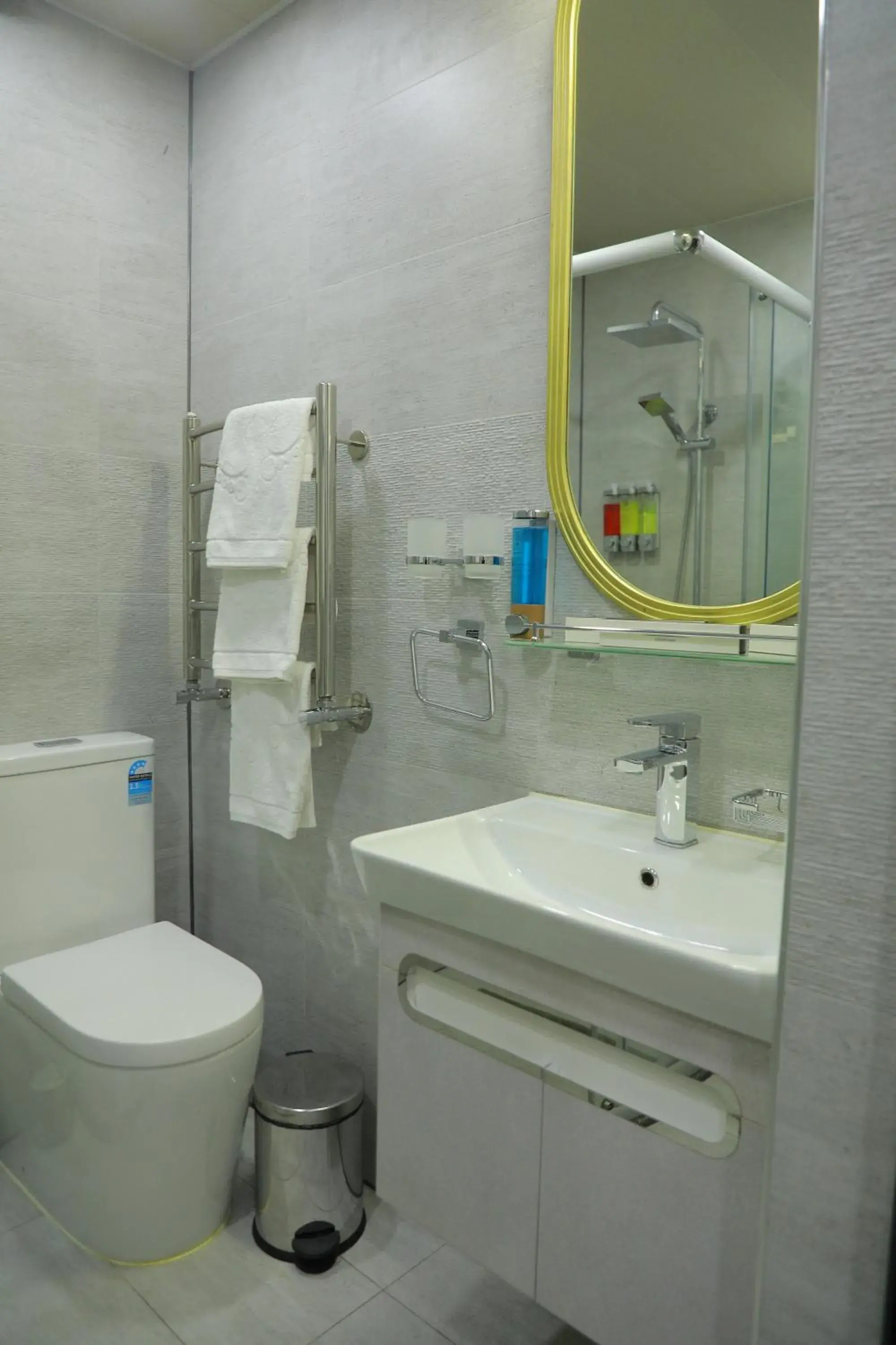 Superior Triple Room - single occupancy in Human Hotel Superior Triple Room - single occupancy in Human Hotel