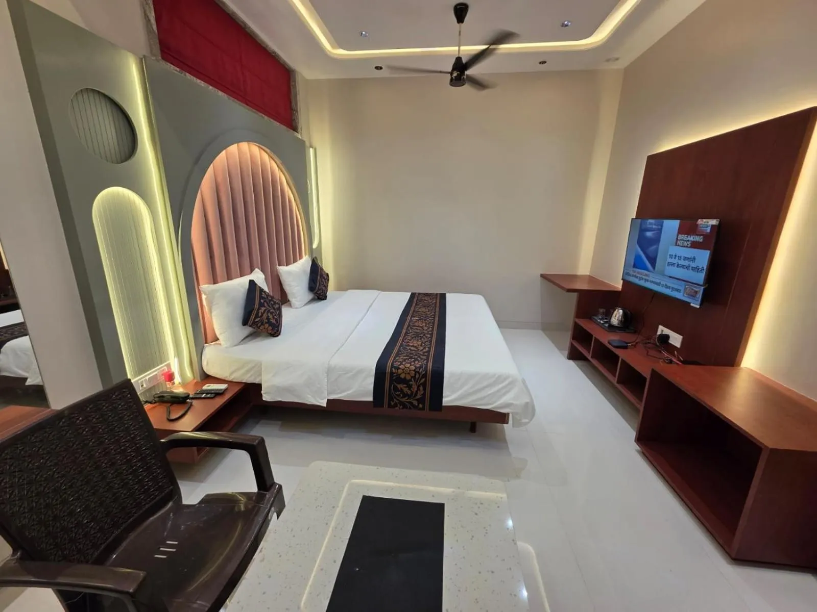 Bed in Hotel Modi Samrat