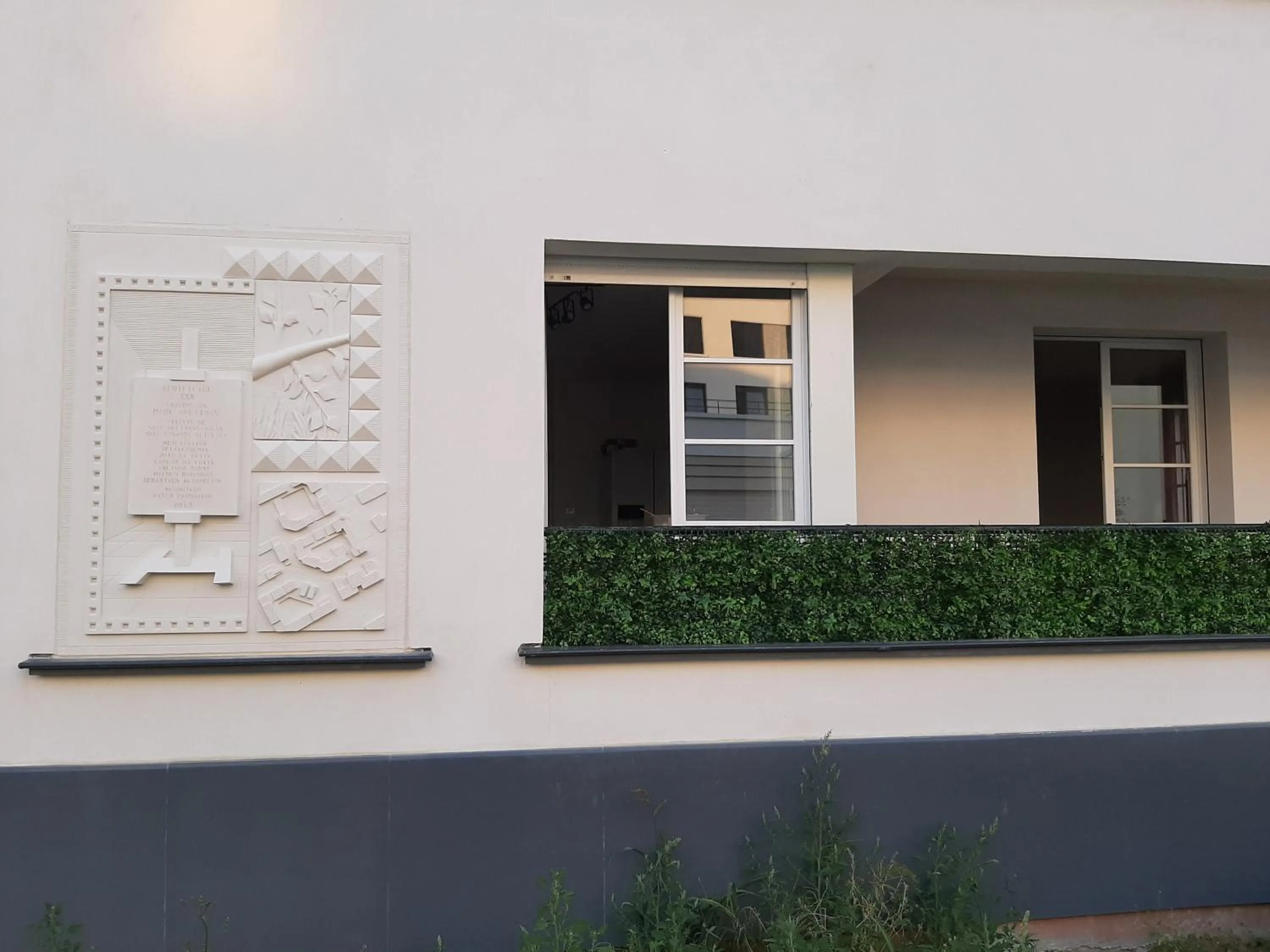 Facade/entrance in The Green Terrace Disneyland