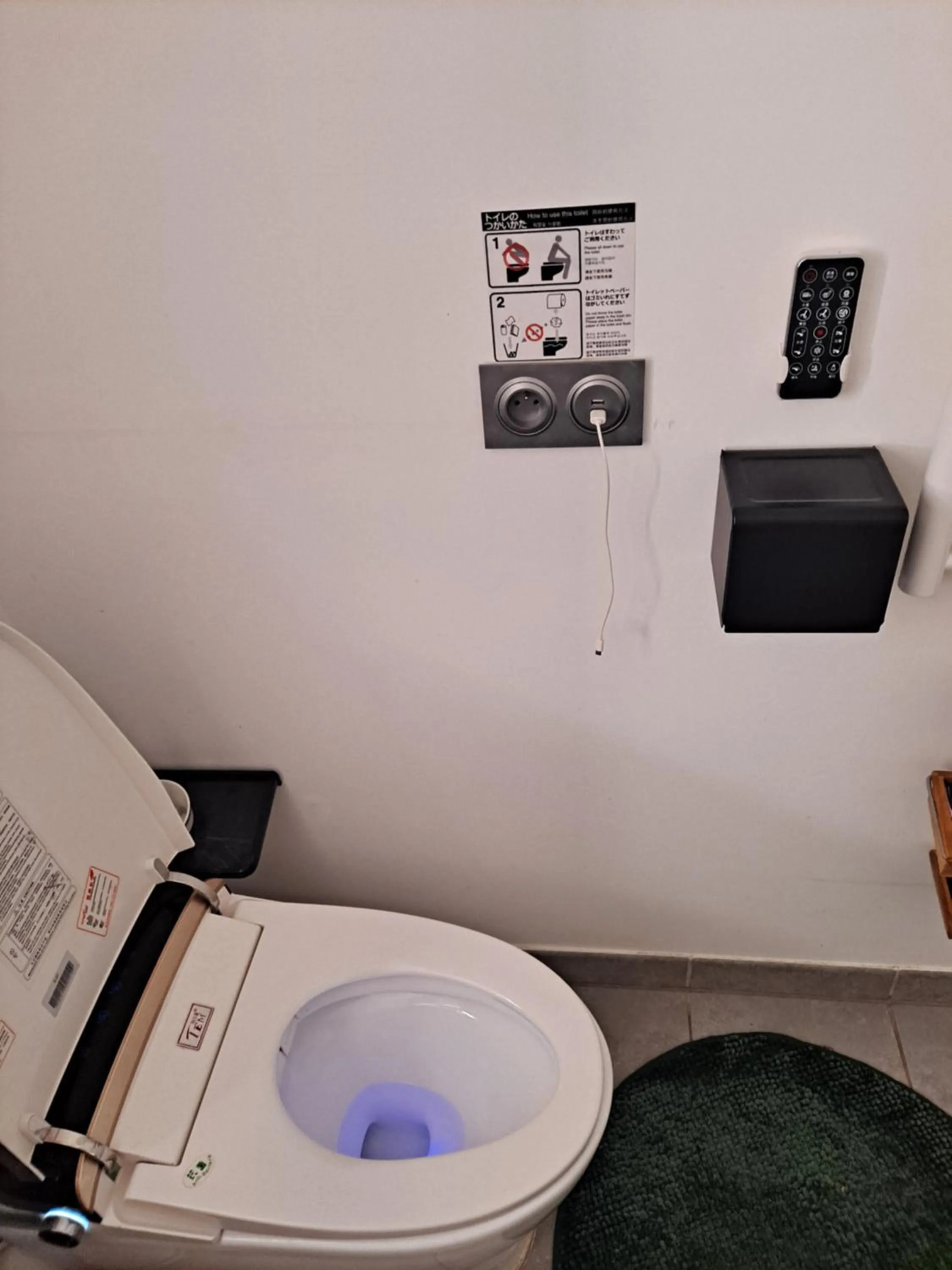 Bathroom in The Green Terrace Disneyland