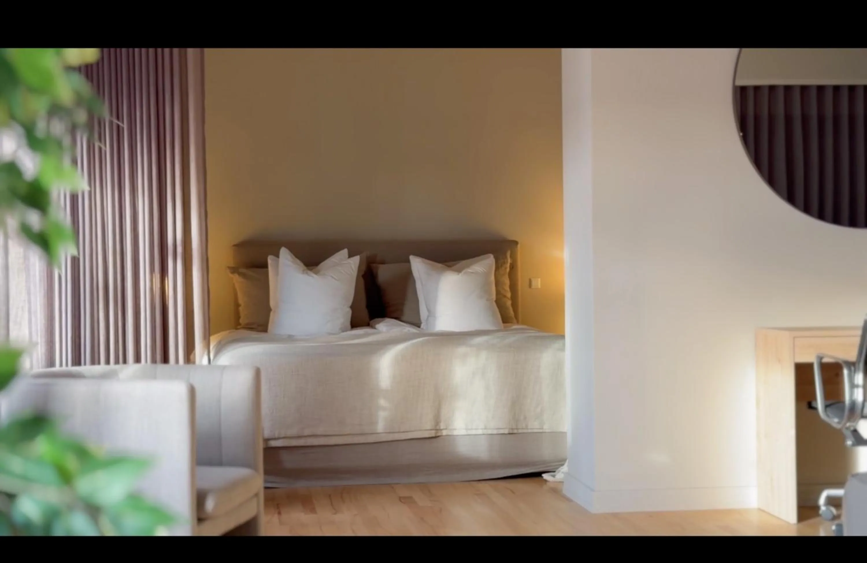 Bed in Hotel Maritime