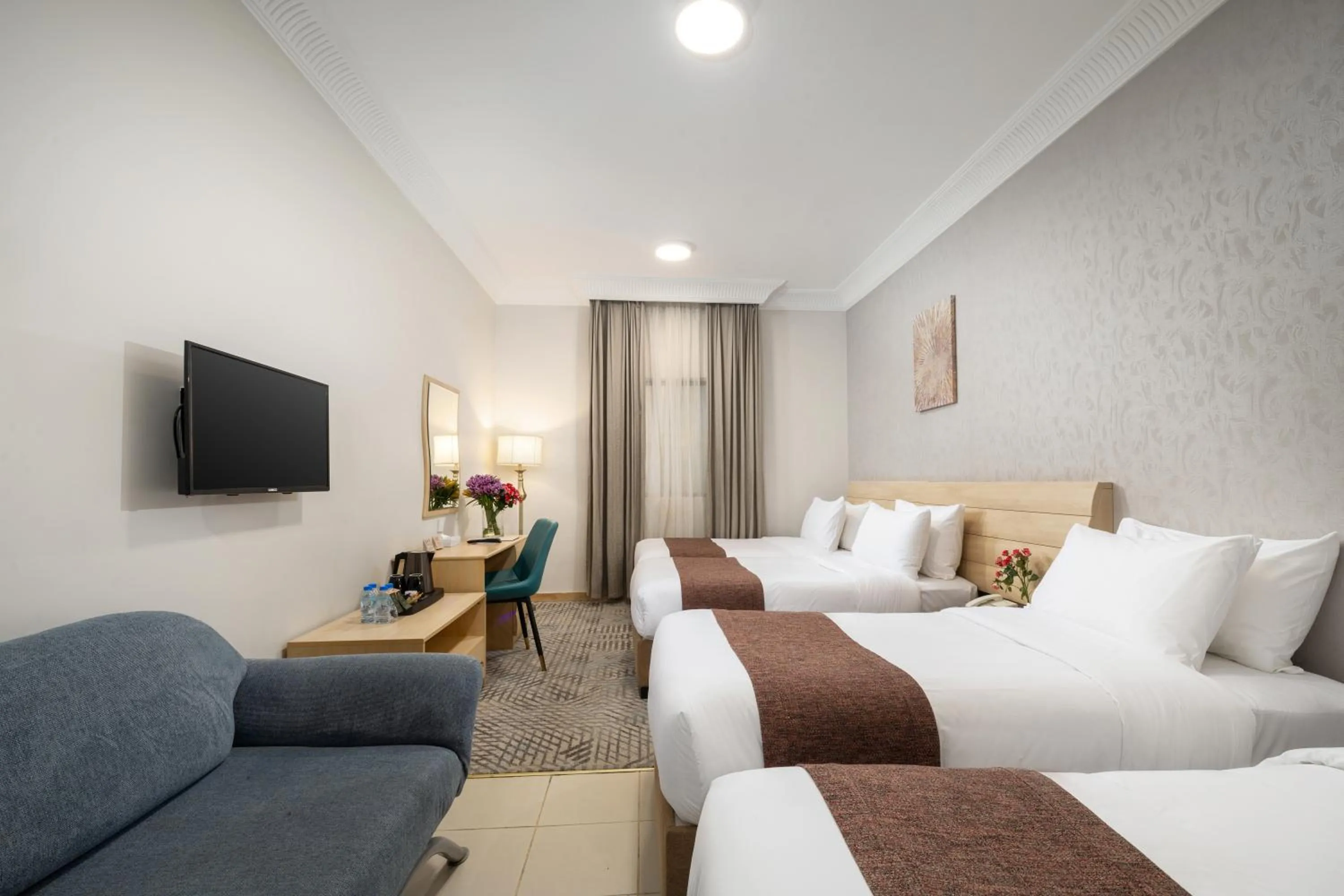 Bedroom, Bed in Emaar Al Noor