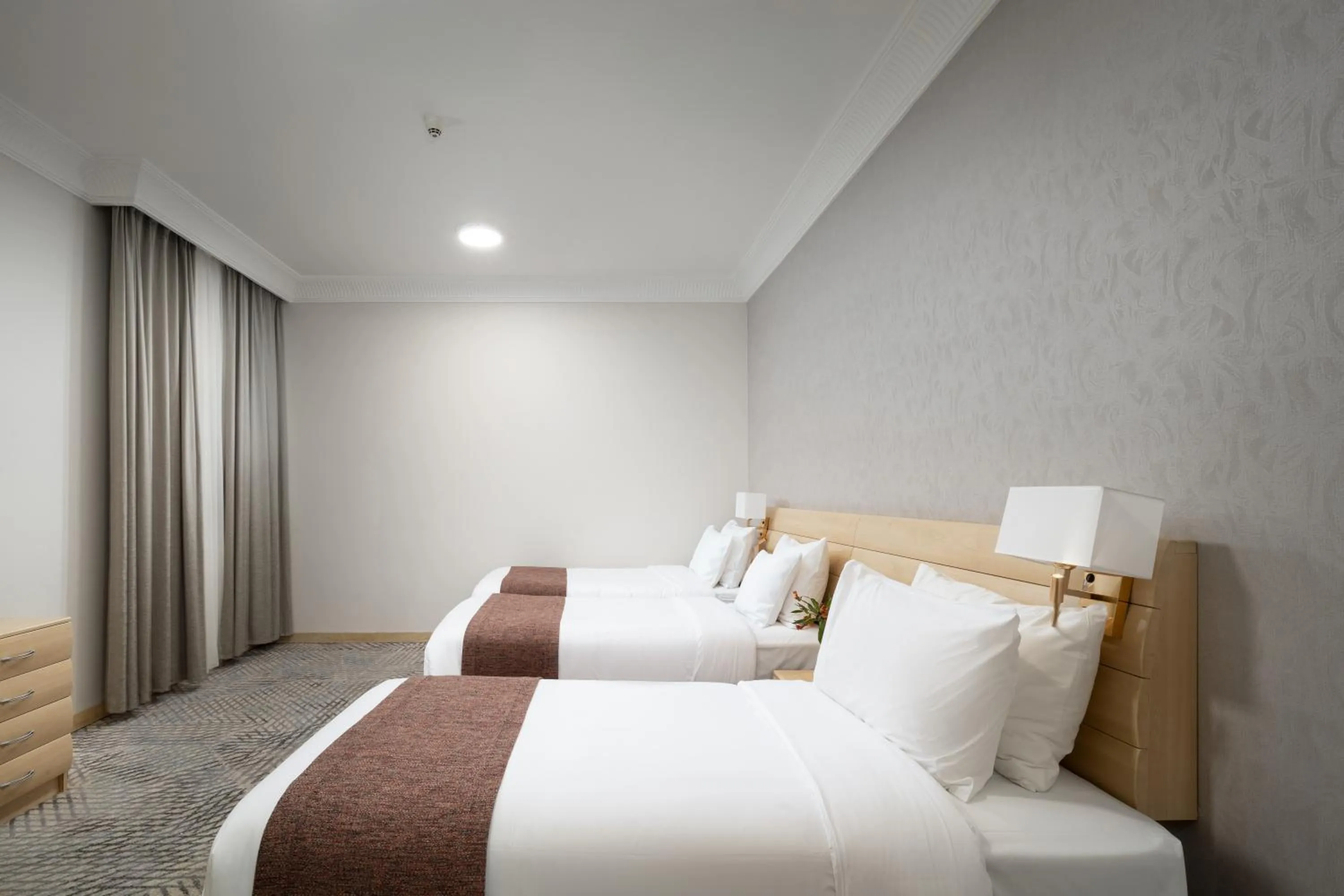 Bedroom, Bed in Emaar Al Noor