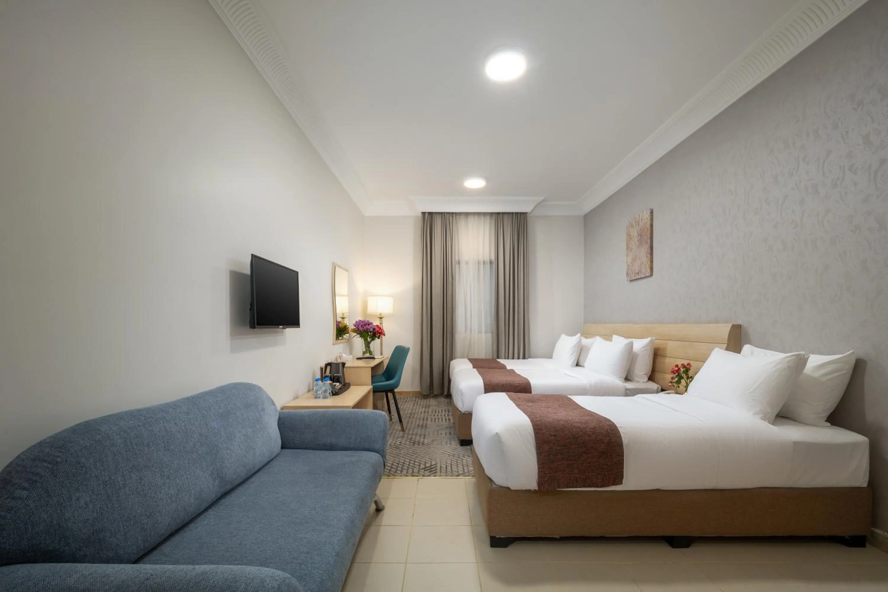 Bedroom, Bed in Emaar Al Noor