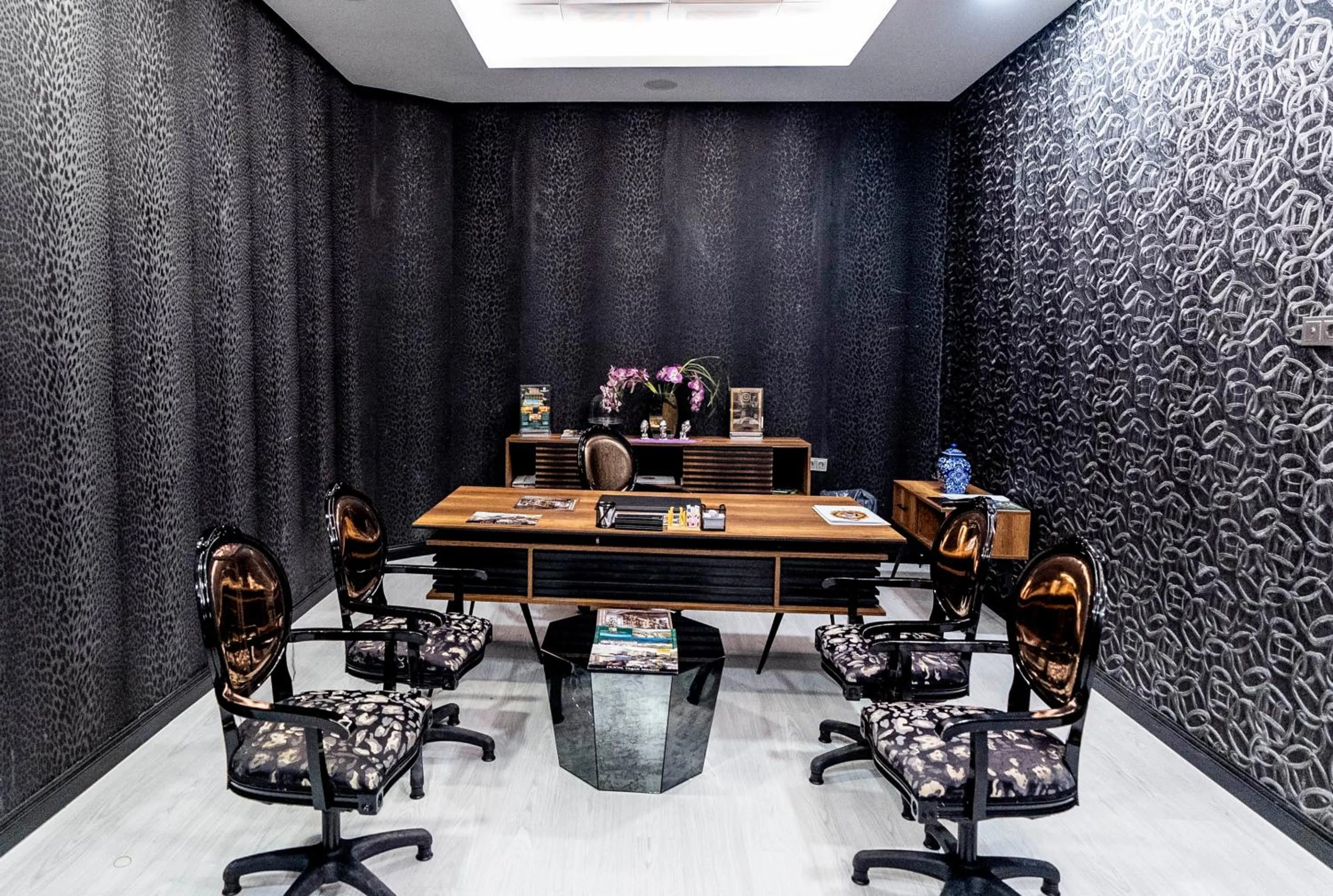 Meeting/conference room in Sarot Thermal Palace Tatil Köyü - Halal Hotel