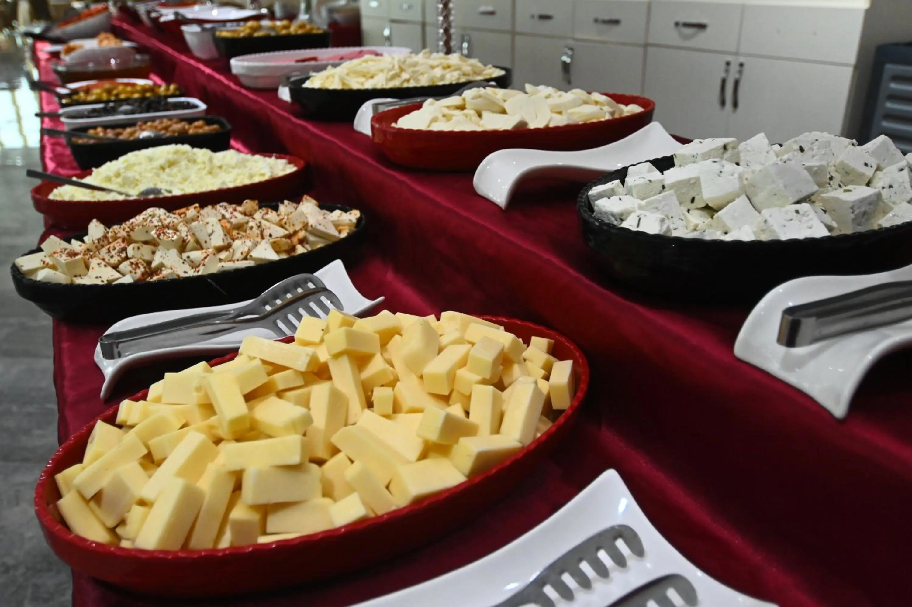 Restaurant/places to eat in Sarot Thermal Palace Tatil Köyü - Halal Hotel