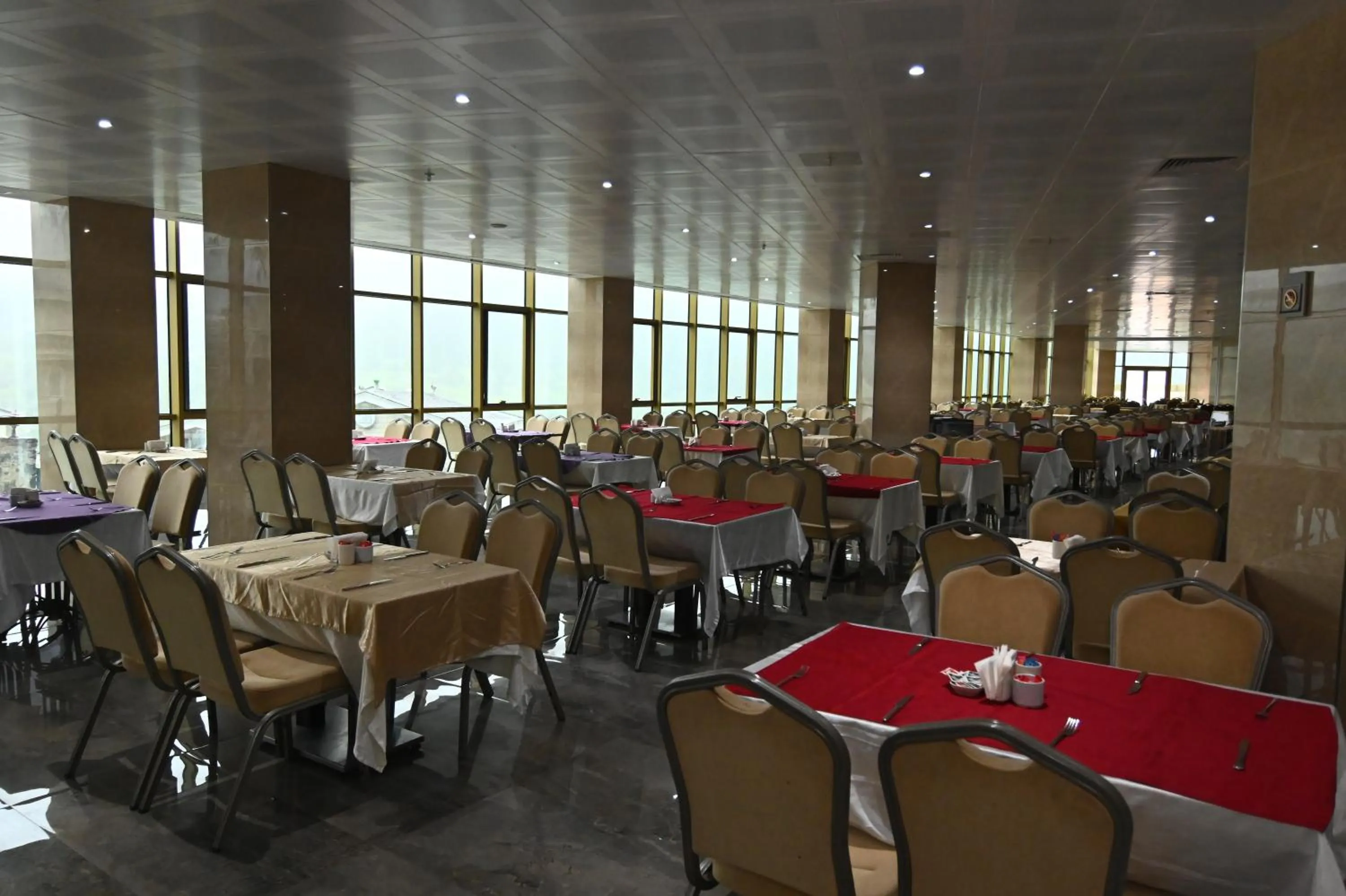 Restaurant/places to eat in Sarot Thermal Palace Tatil Köyü - Halal Hotel