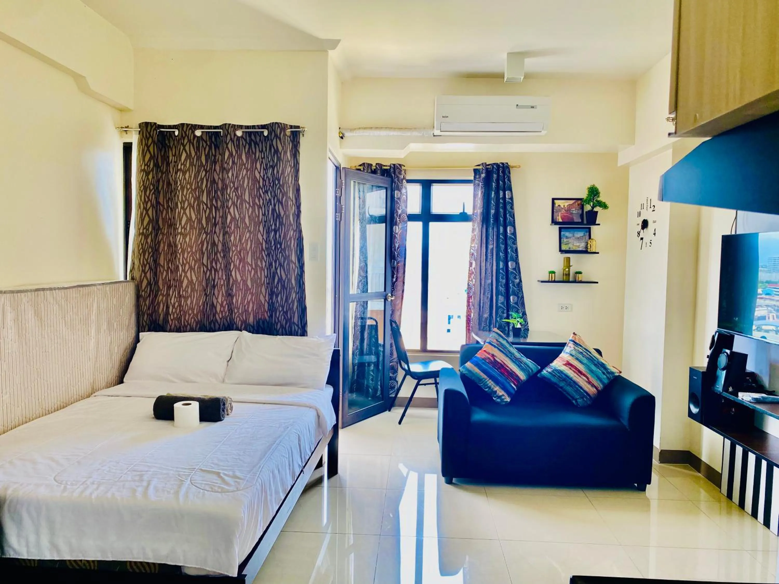 Bed in Mabolo Garden Flats Cebu