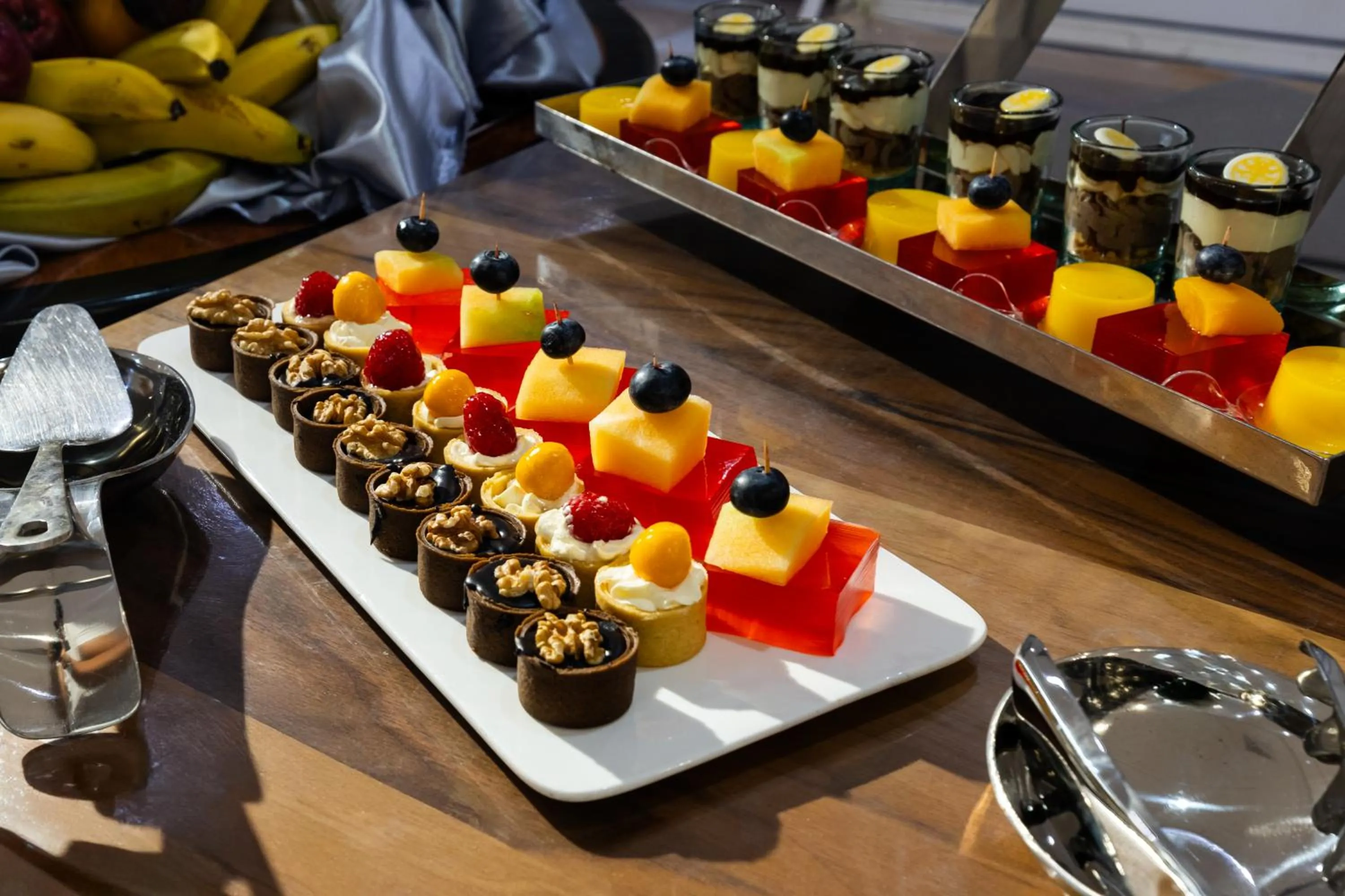 Buffet breakfast in Emaar Al Manar