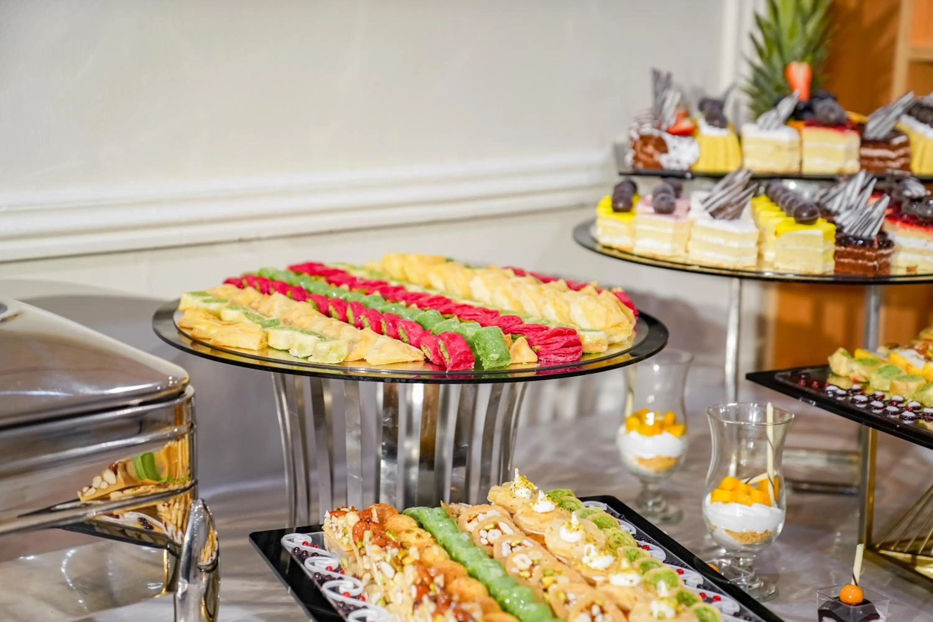 Food and drinks in Emaar Al Manar