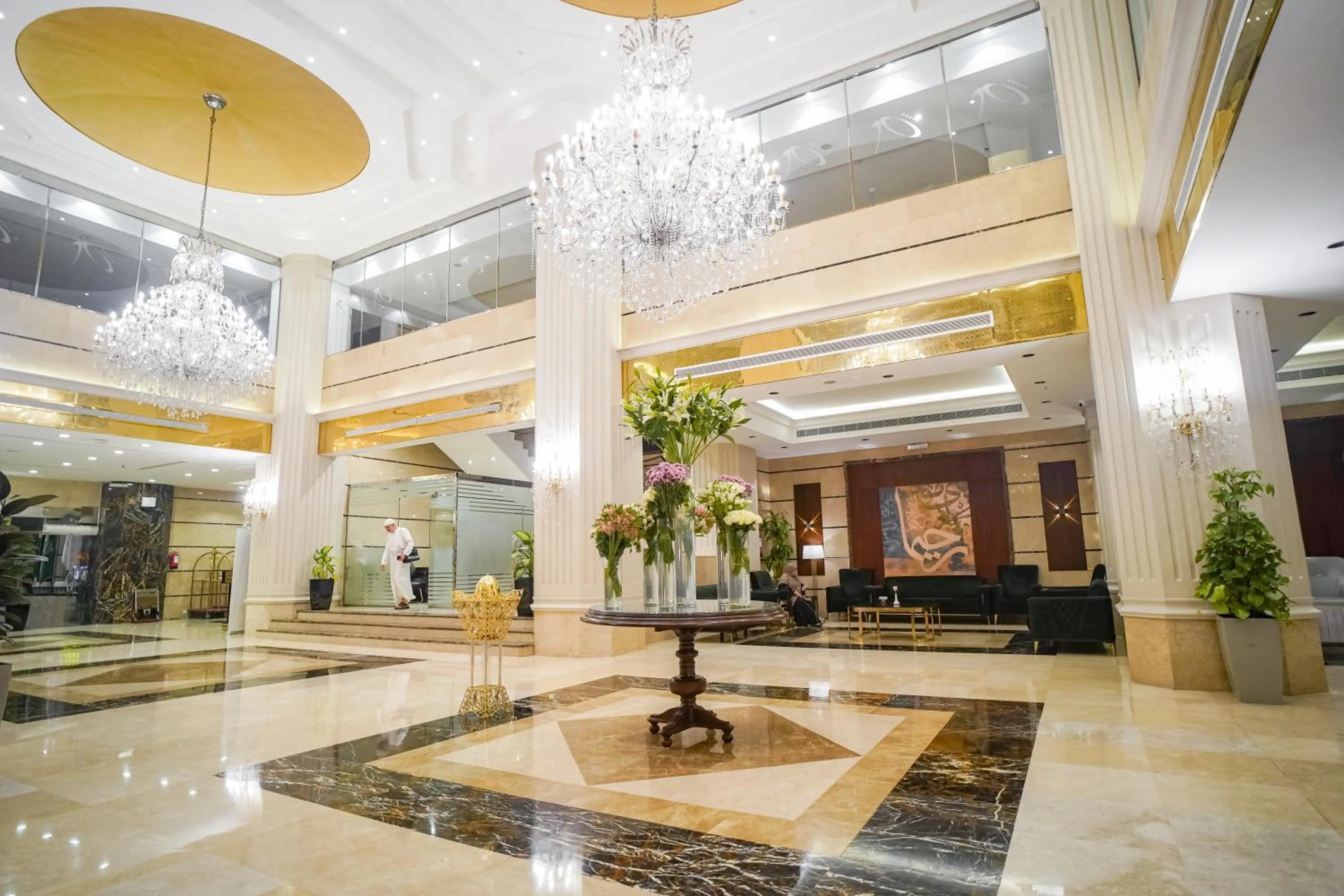 Lobby or reception in Emaar Al Manar