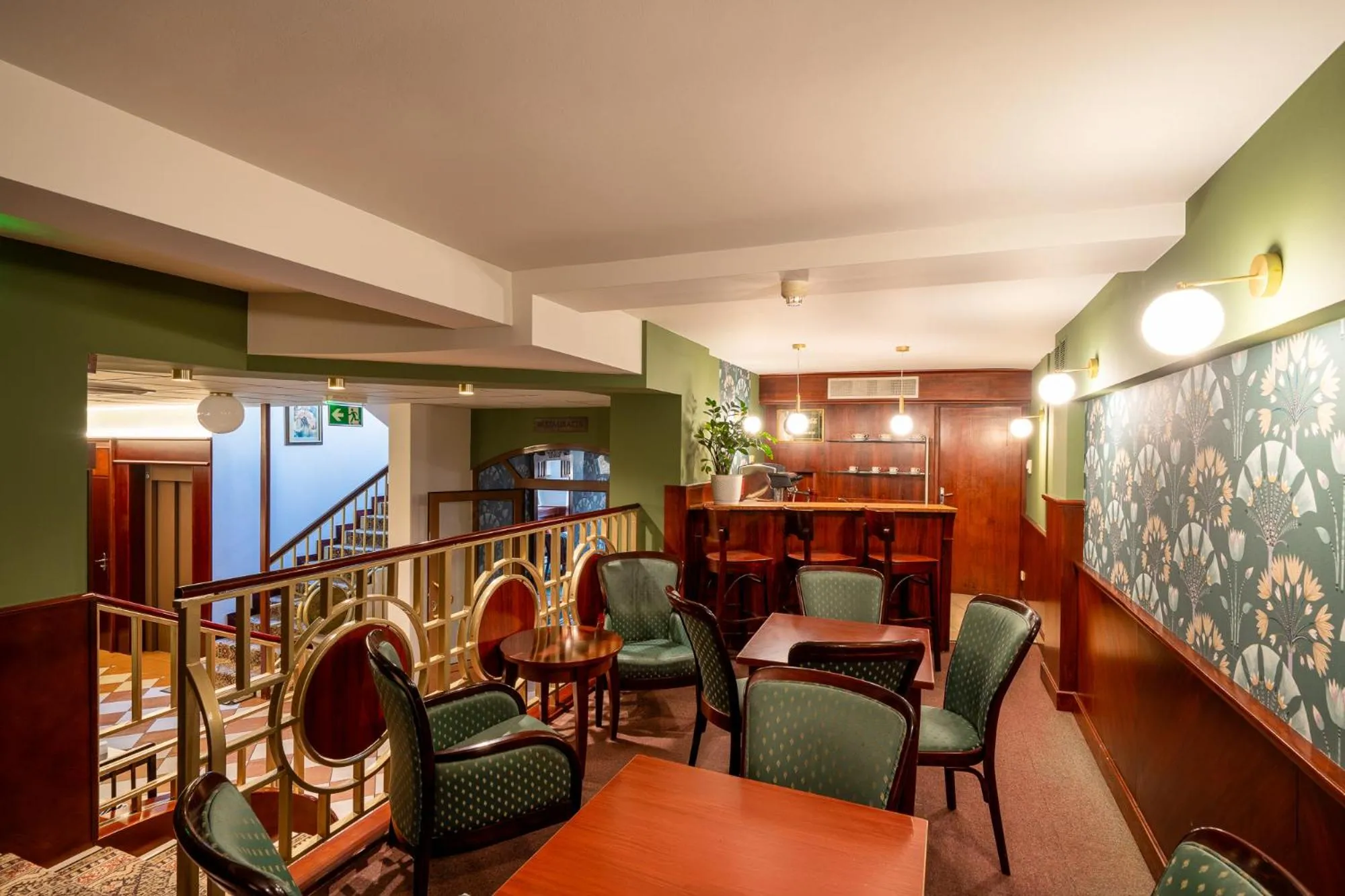 Lounge or bar in Hotel Secesja