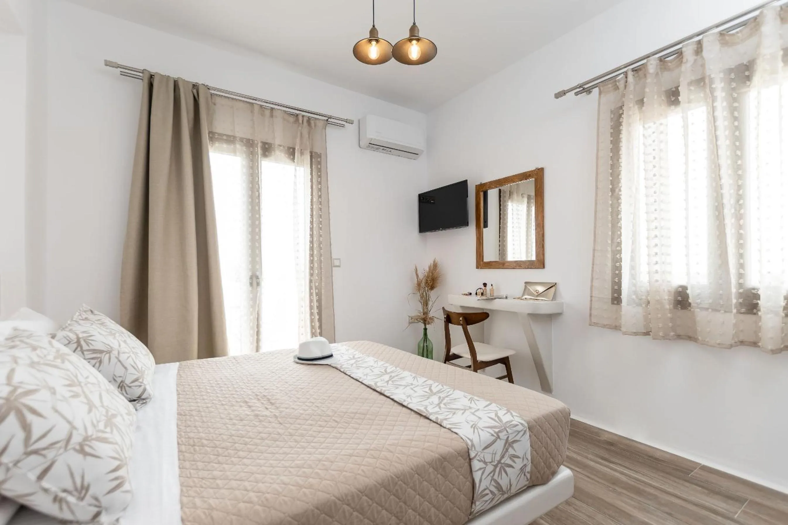 Superior Suite in Naxian Air