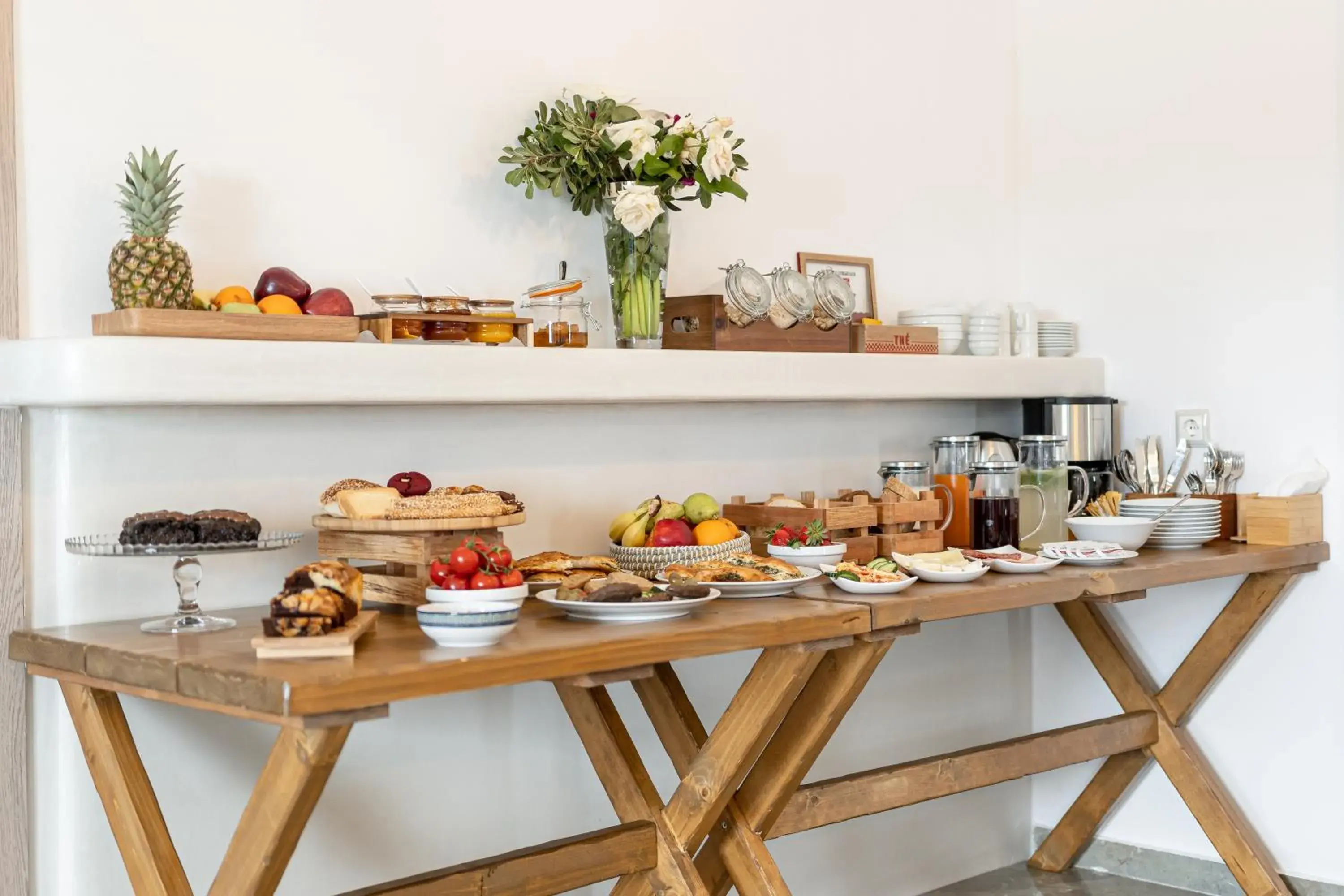 Buffet breakfast in Naxian Air Buffet breakfast in Naxian Air