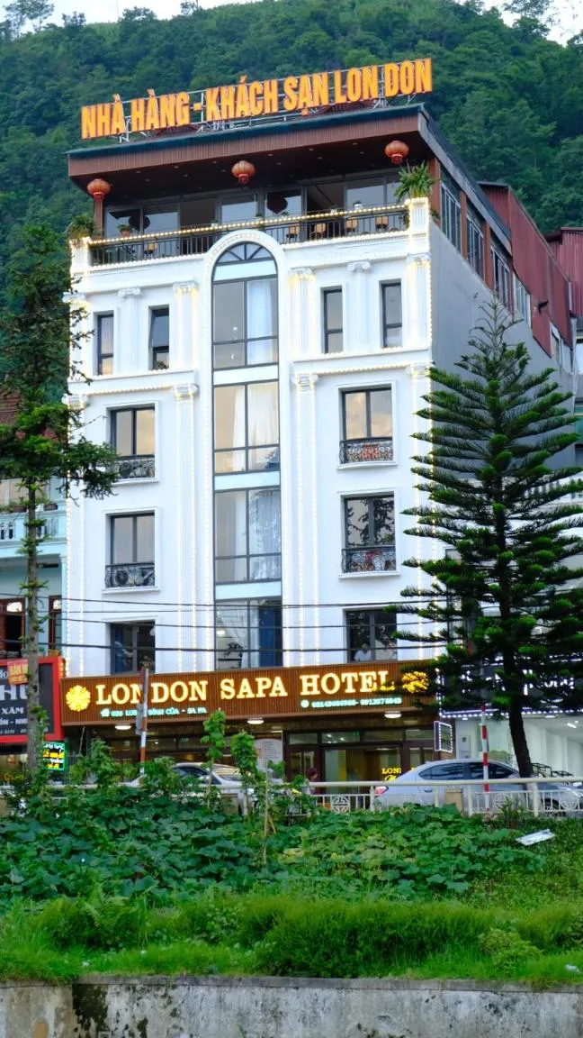Property building in London Sa Pa Hotel