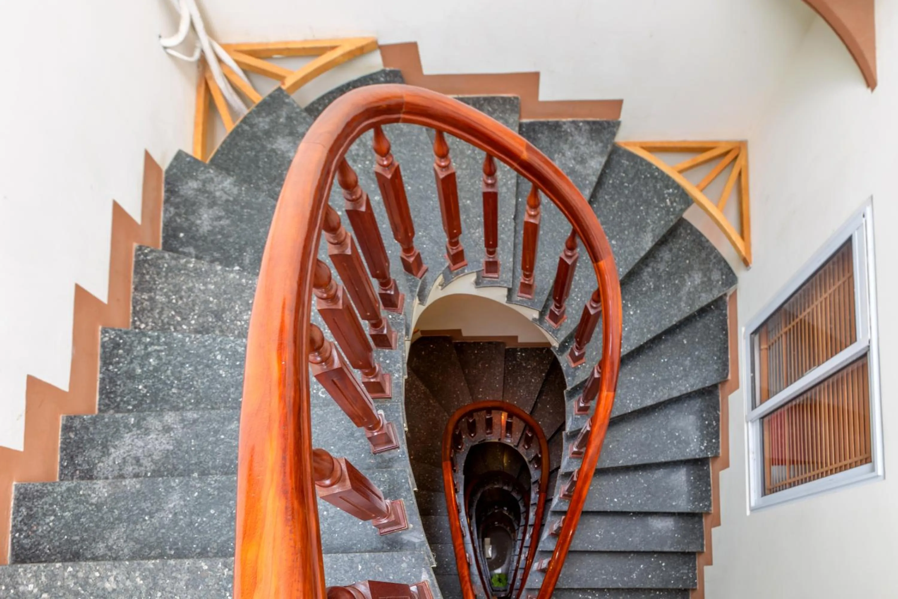 Property building in London Sa Pa Hotel