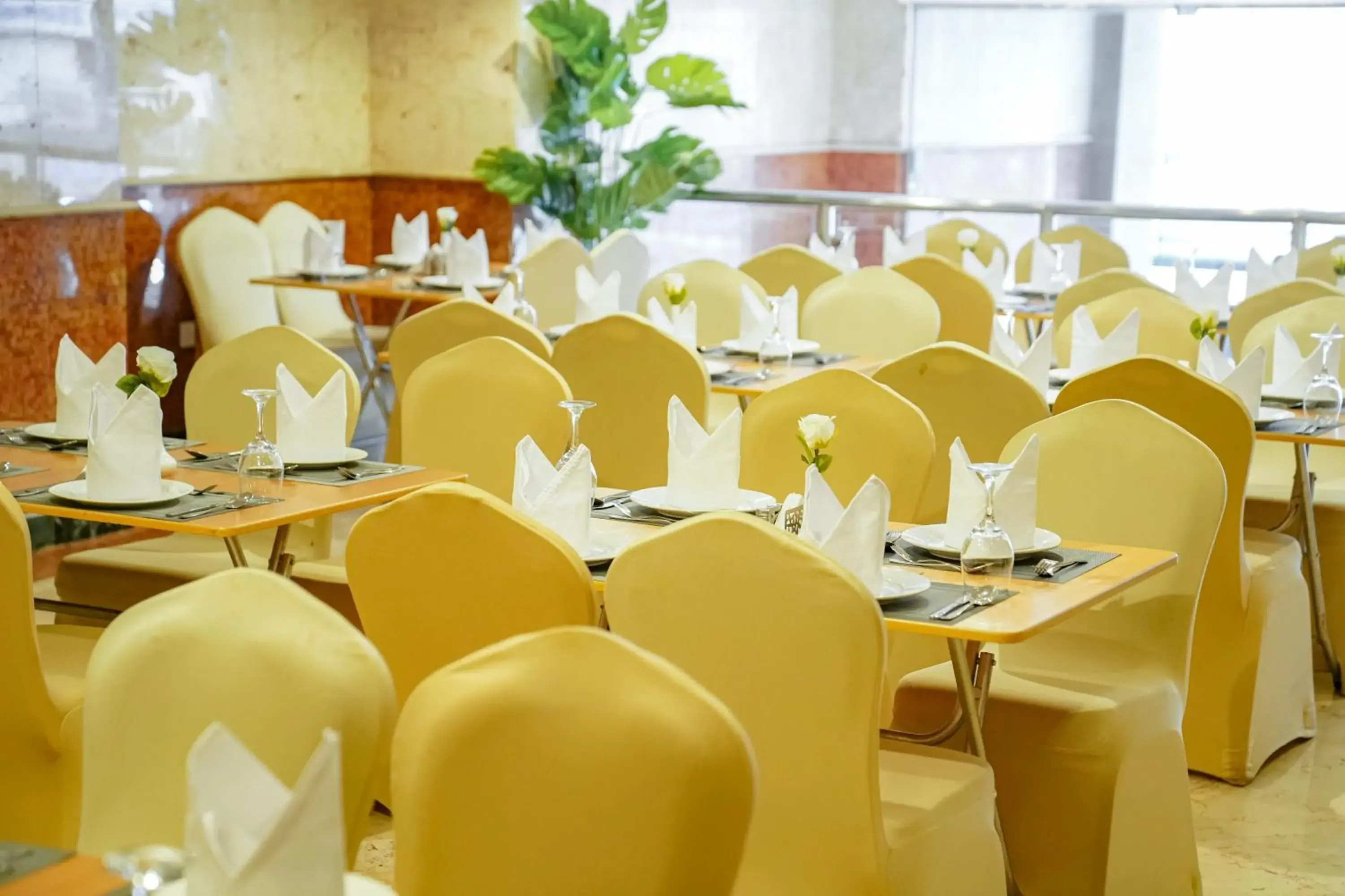Restaurant/places to eat in Emaar Al Khalil Restaurant/places to eat in Emaar Al Khalil