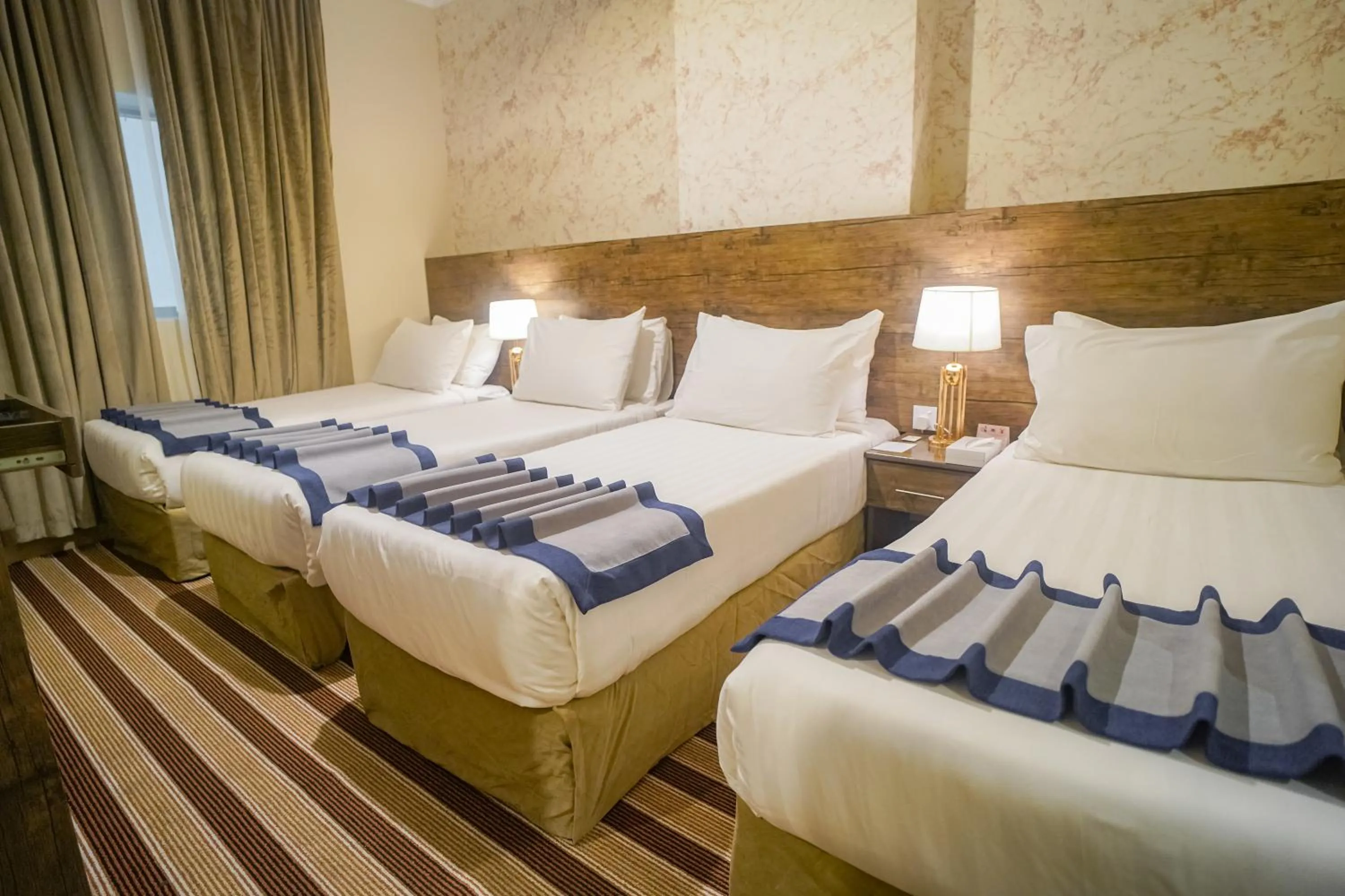 Bedroom, Bed in Emaar Al Khalil