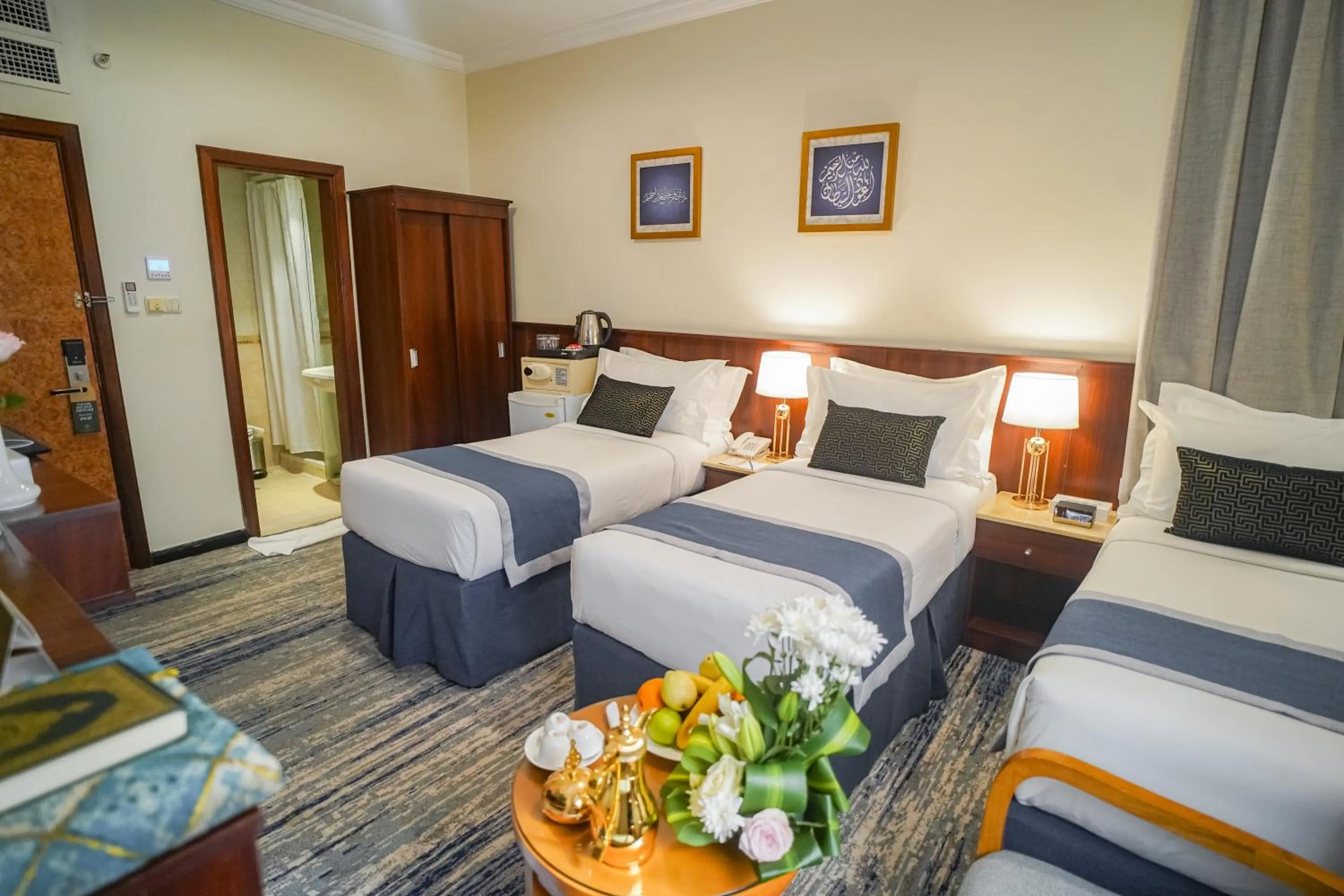 Bed in Emaar Al Khalil