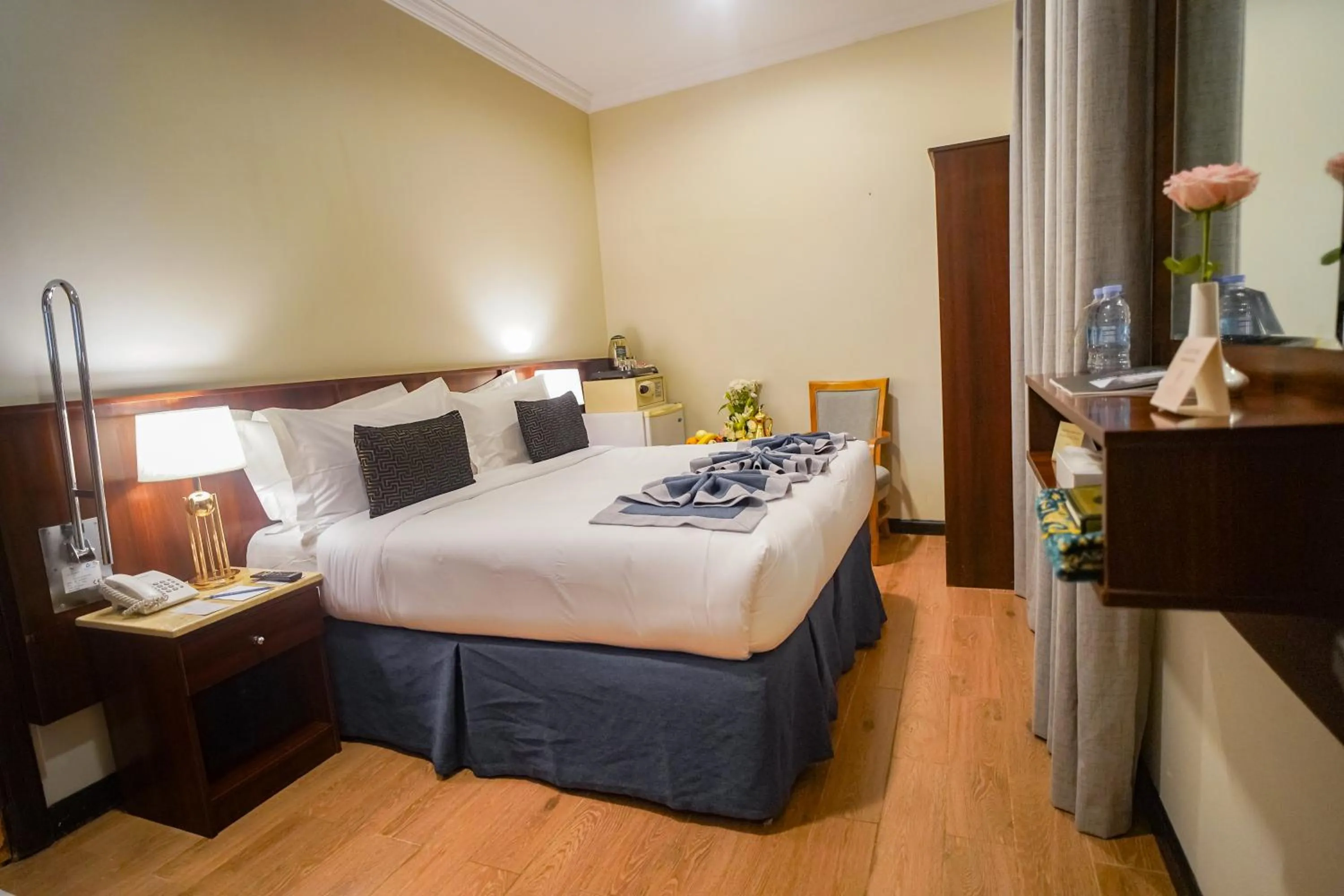 Bed in Emaar Al Khalil