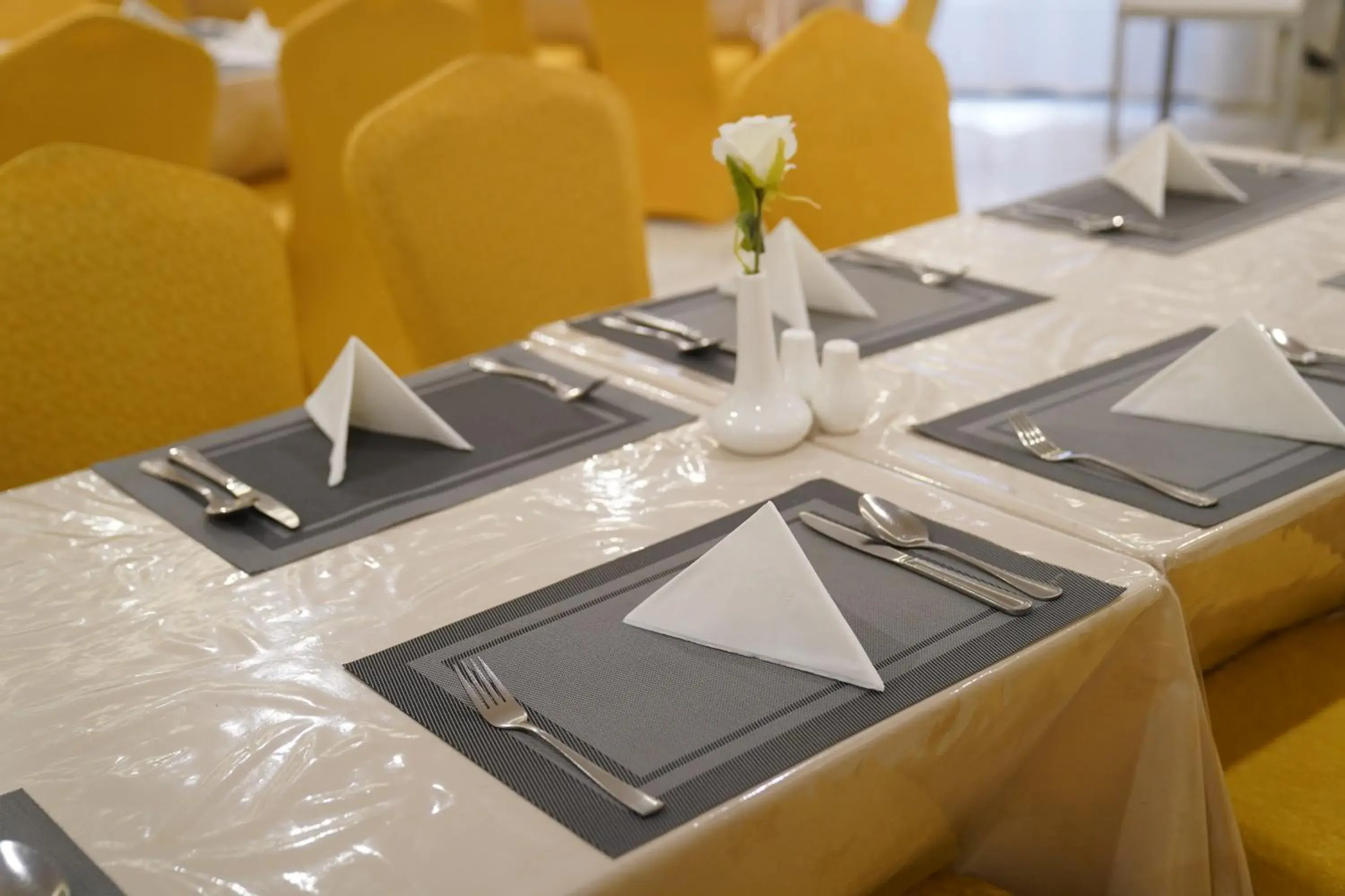 Restaurant/places to eat in Emaar Andalusia Restaurant/places to eat in Emaar Andalusia