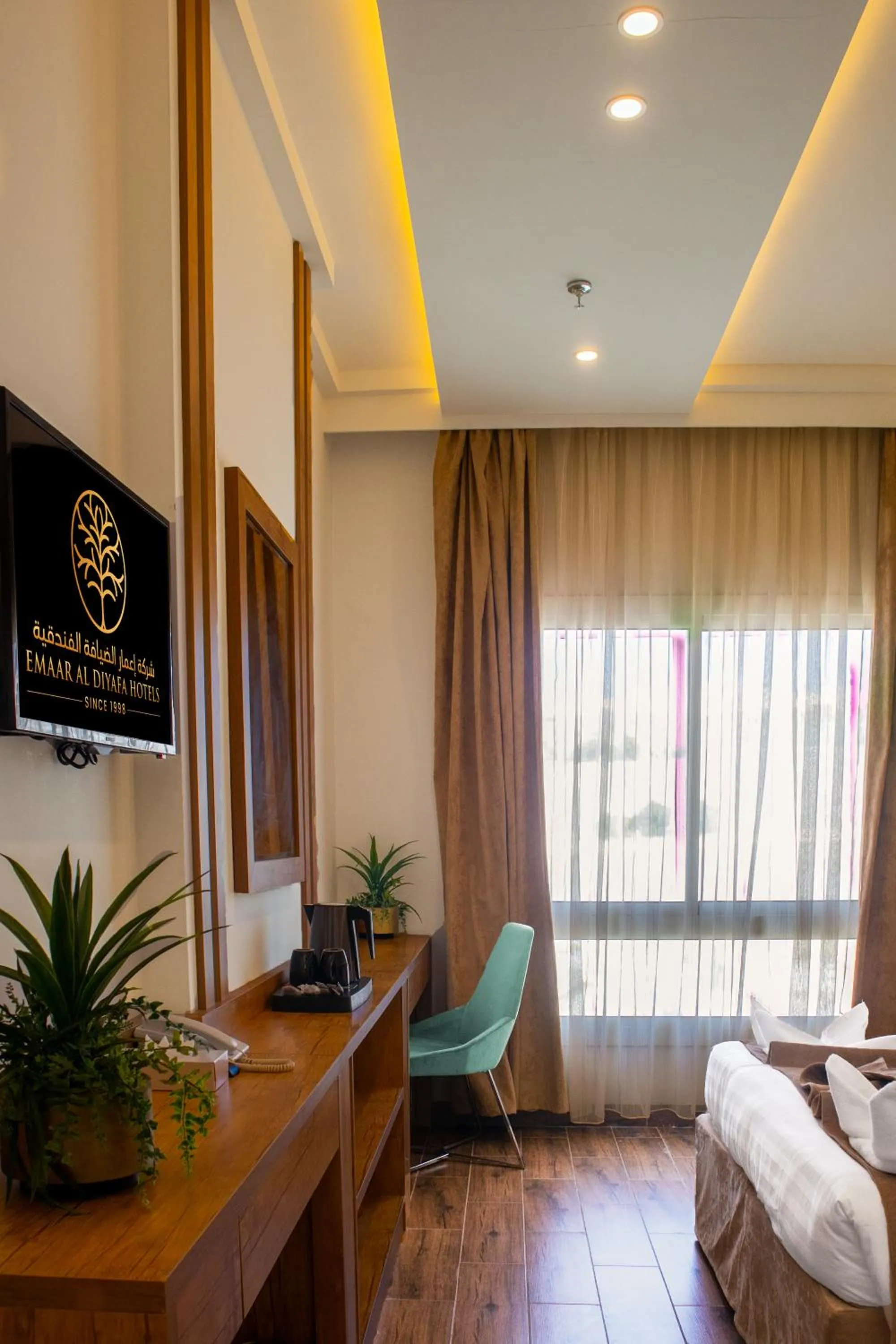 Bedroom, Bed in Emaar Legend