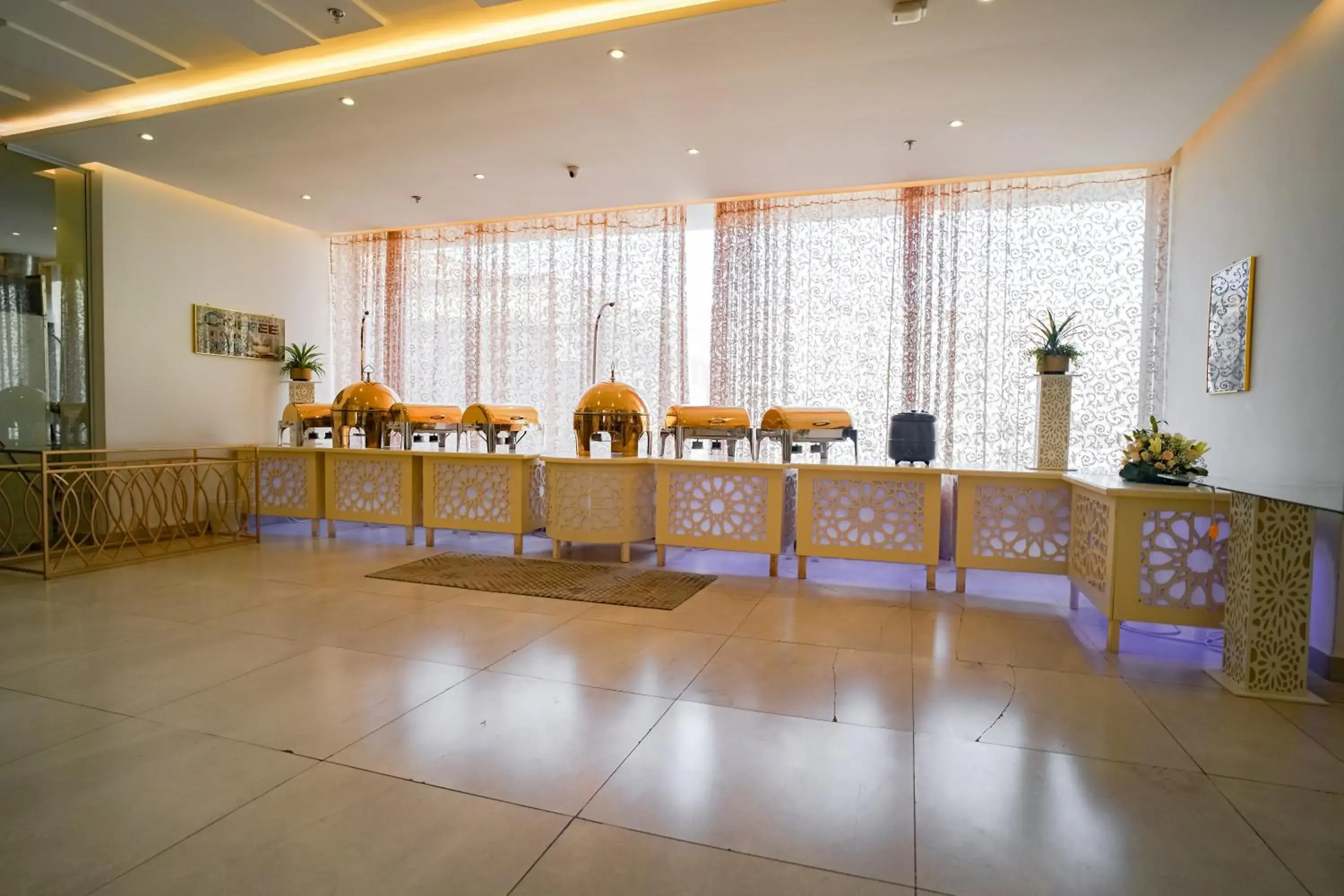 Food in Emaar Legend Food in Emaar Legend