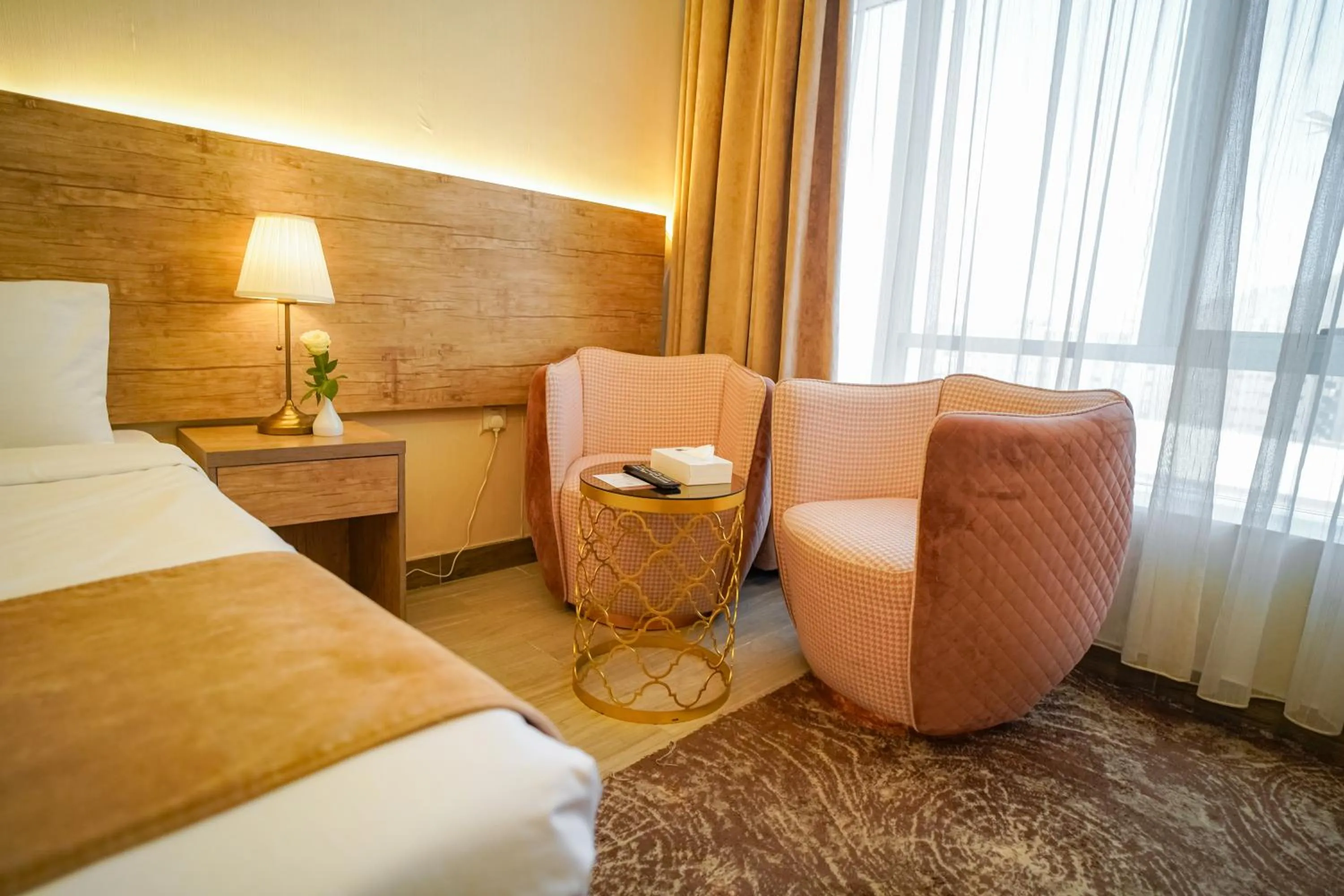 Seating area, Bed in Emaar Legend