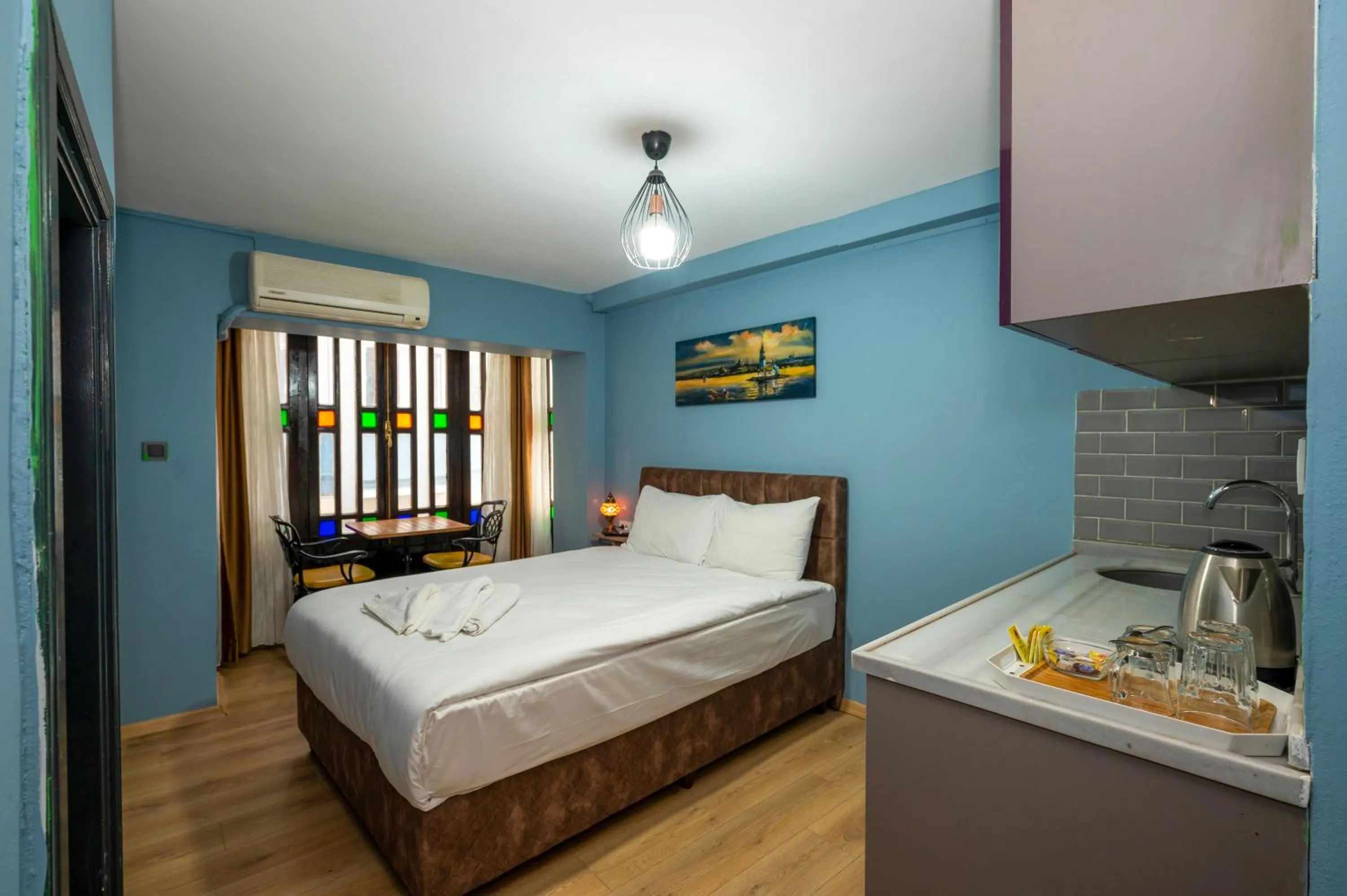 Bed in Taksim Antique Hotel