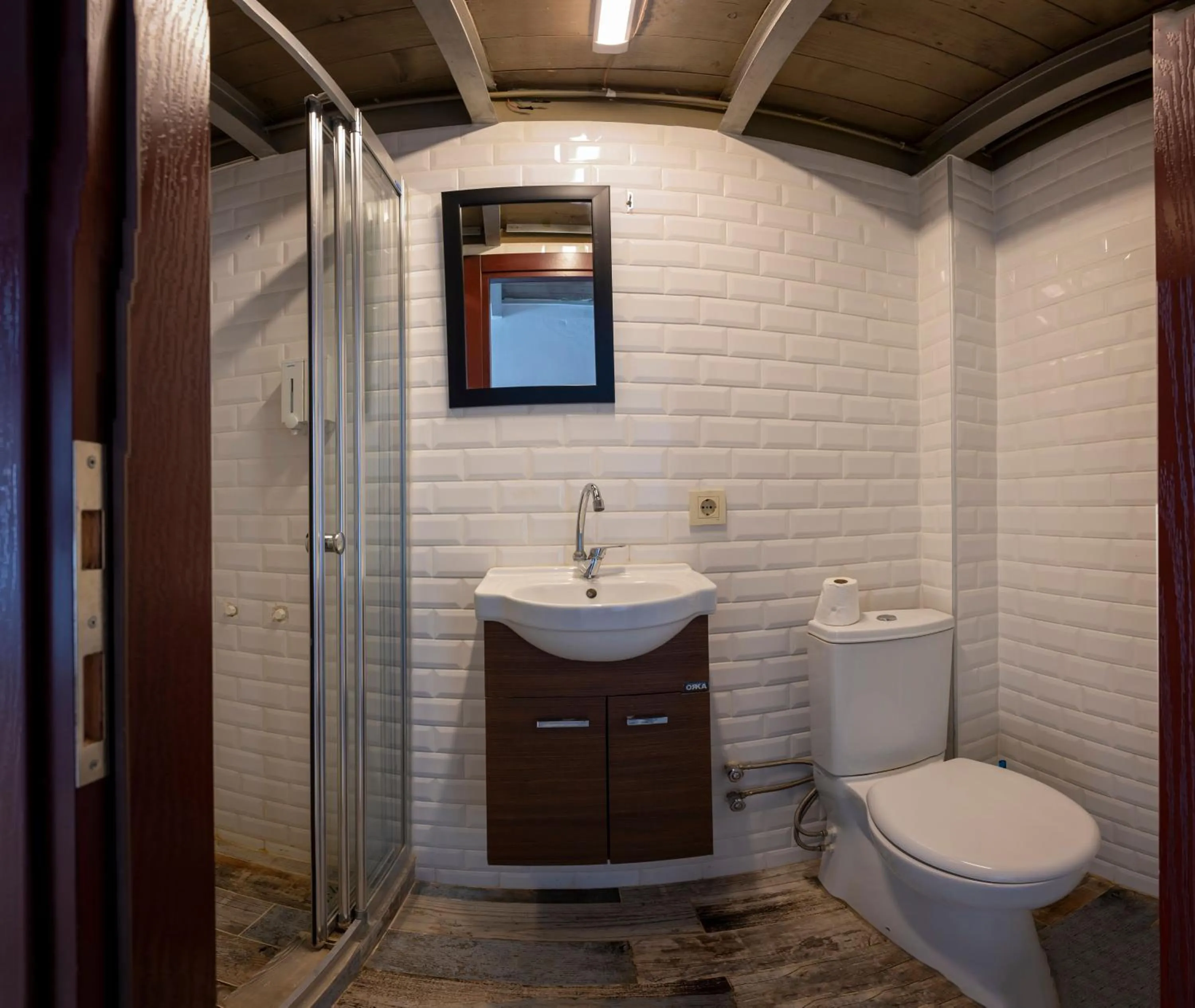 Toilet in Taksim Antique Hotel