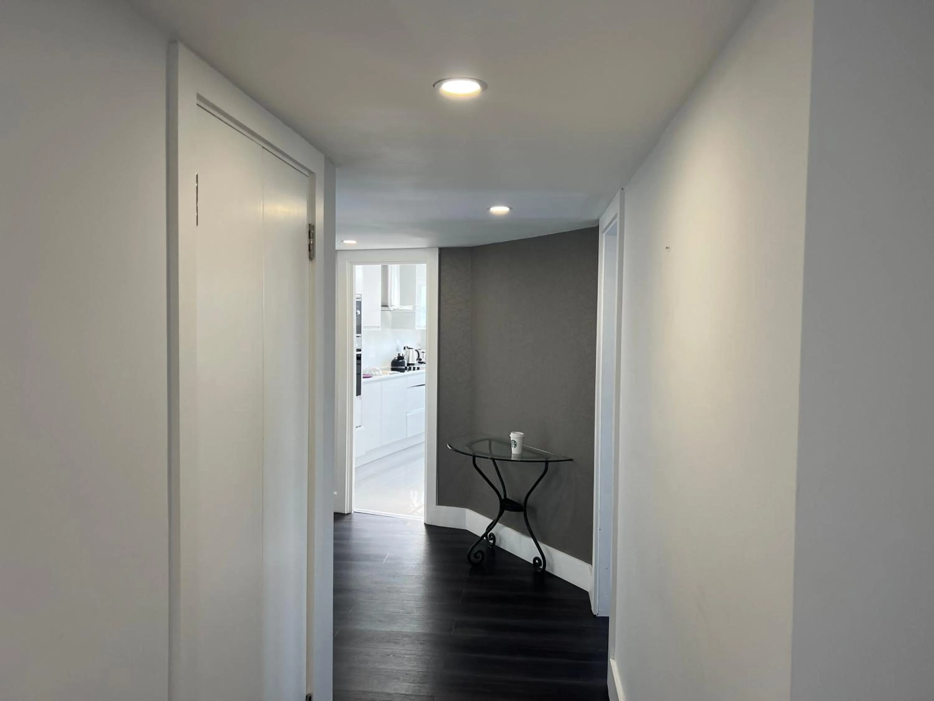 Central Apartment at Chelsea cloister Hotel