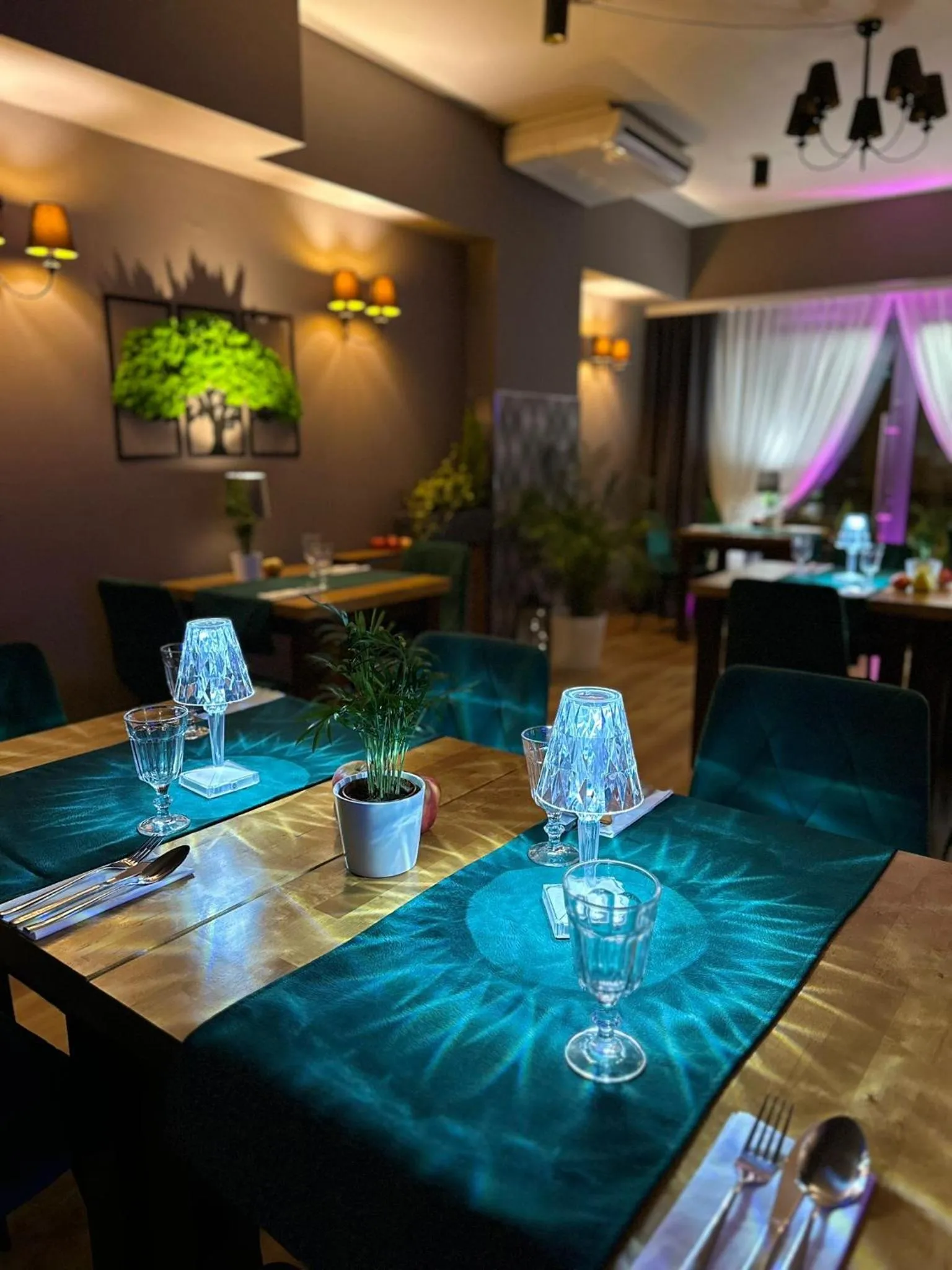 Restaurant/places to eat in Hotel Gromada Radom Centrum