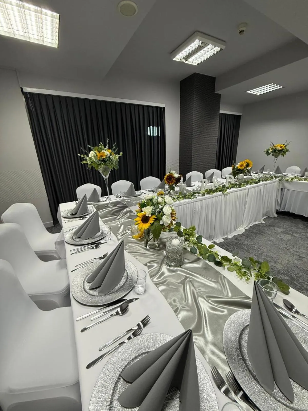 Evening entertainment in Nova Hotel