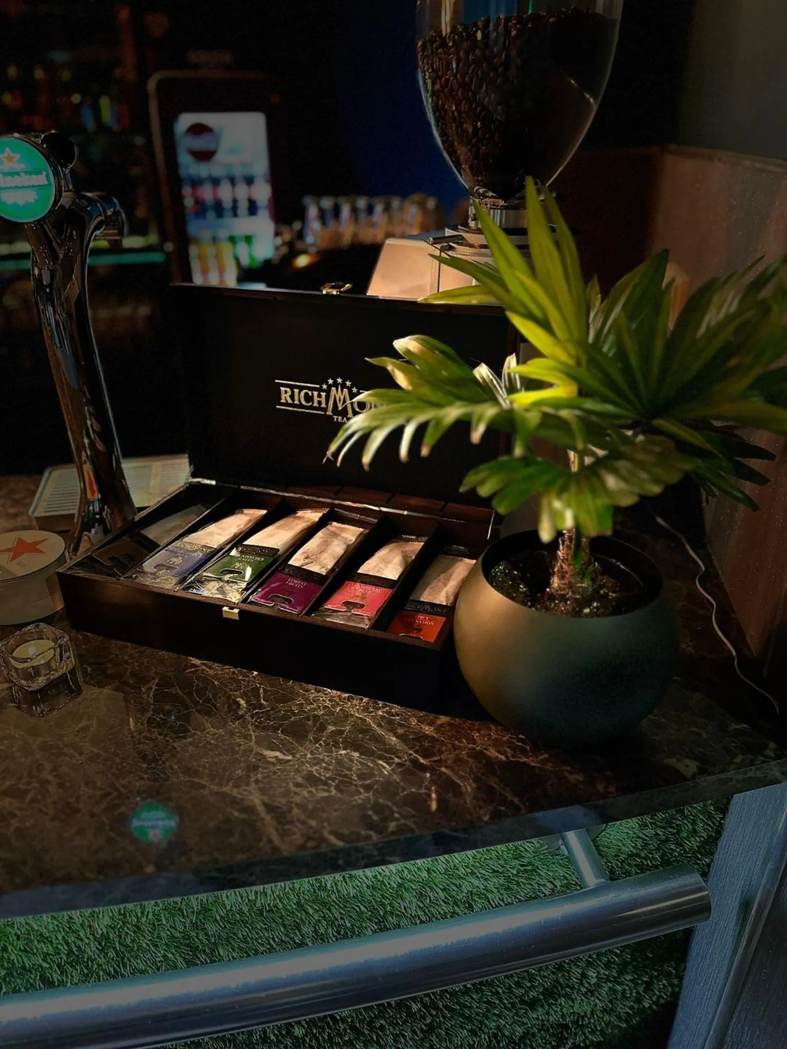 Restaurant/places to eat in Hotel Gromada Radom Centrum