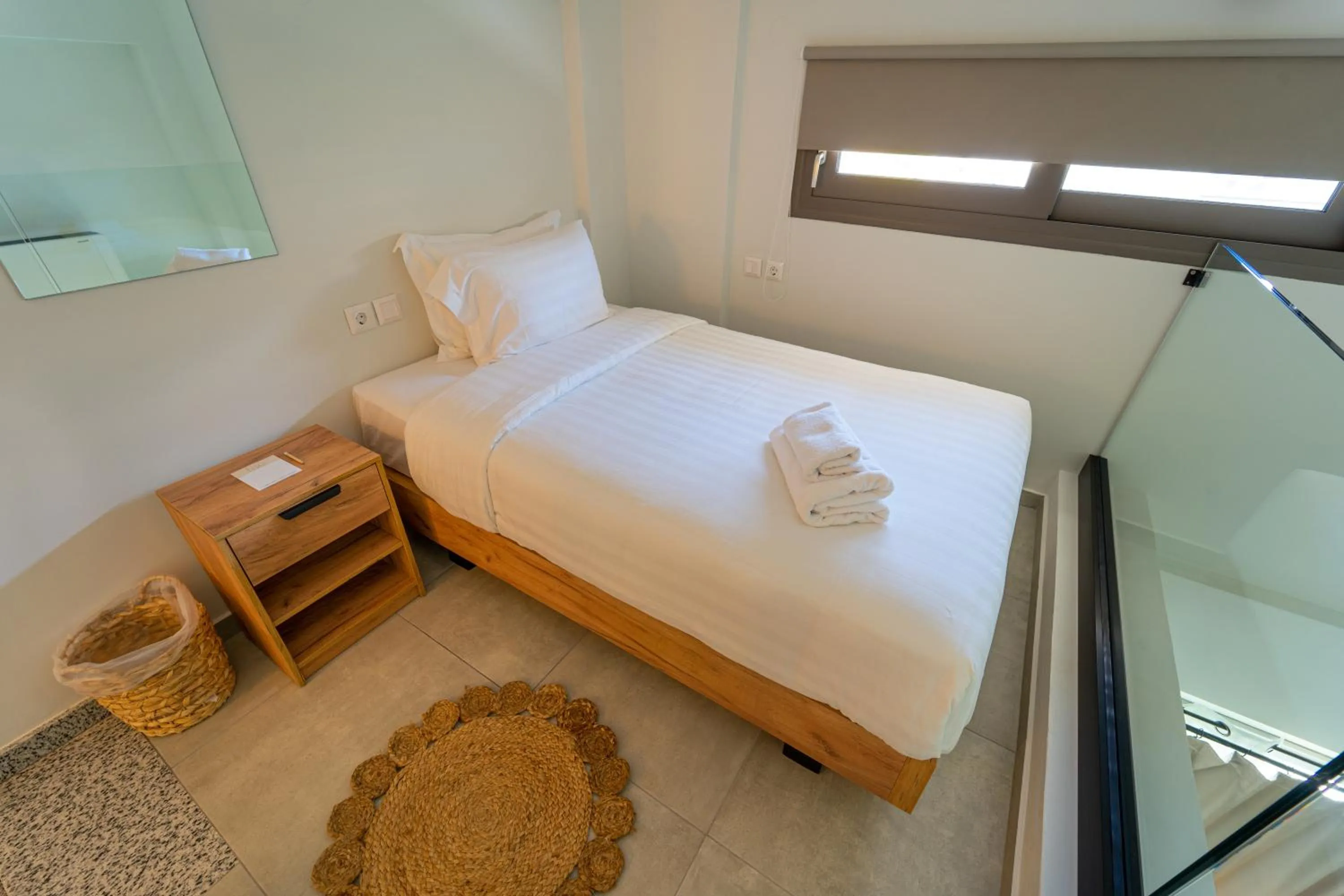 Bed in Niso Skiathos