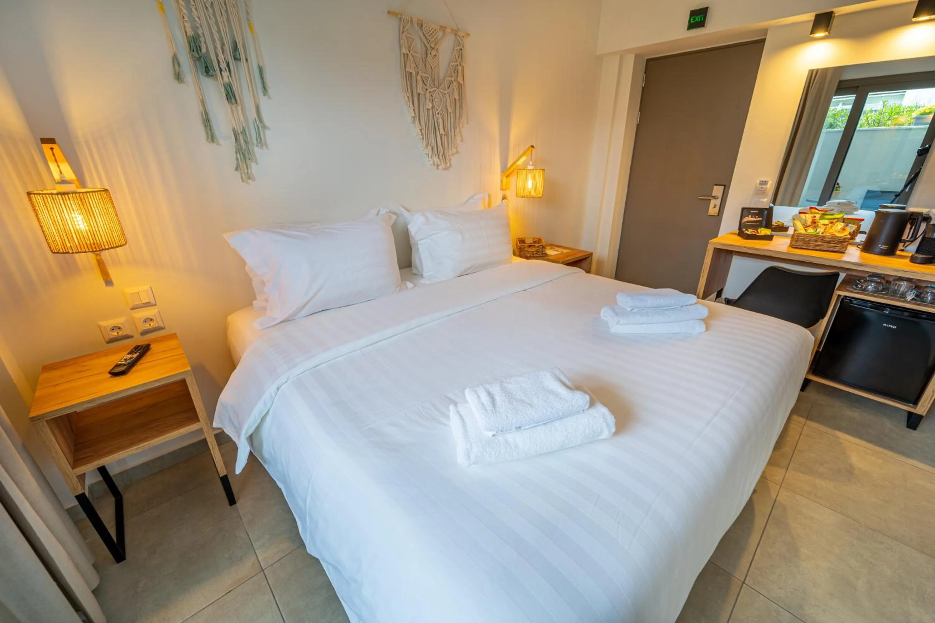 Bed in Niso Skiathos