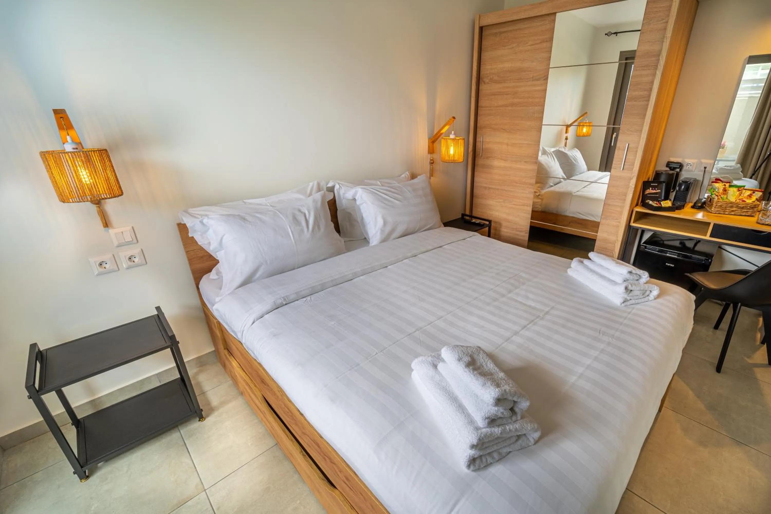 Bed in Niso Skiathos