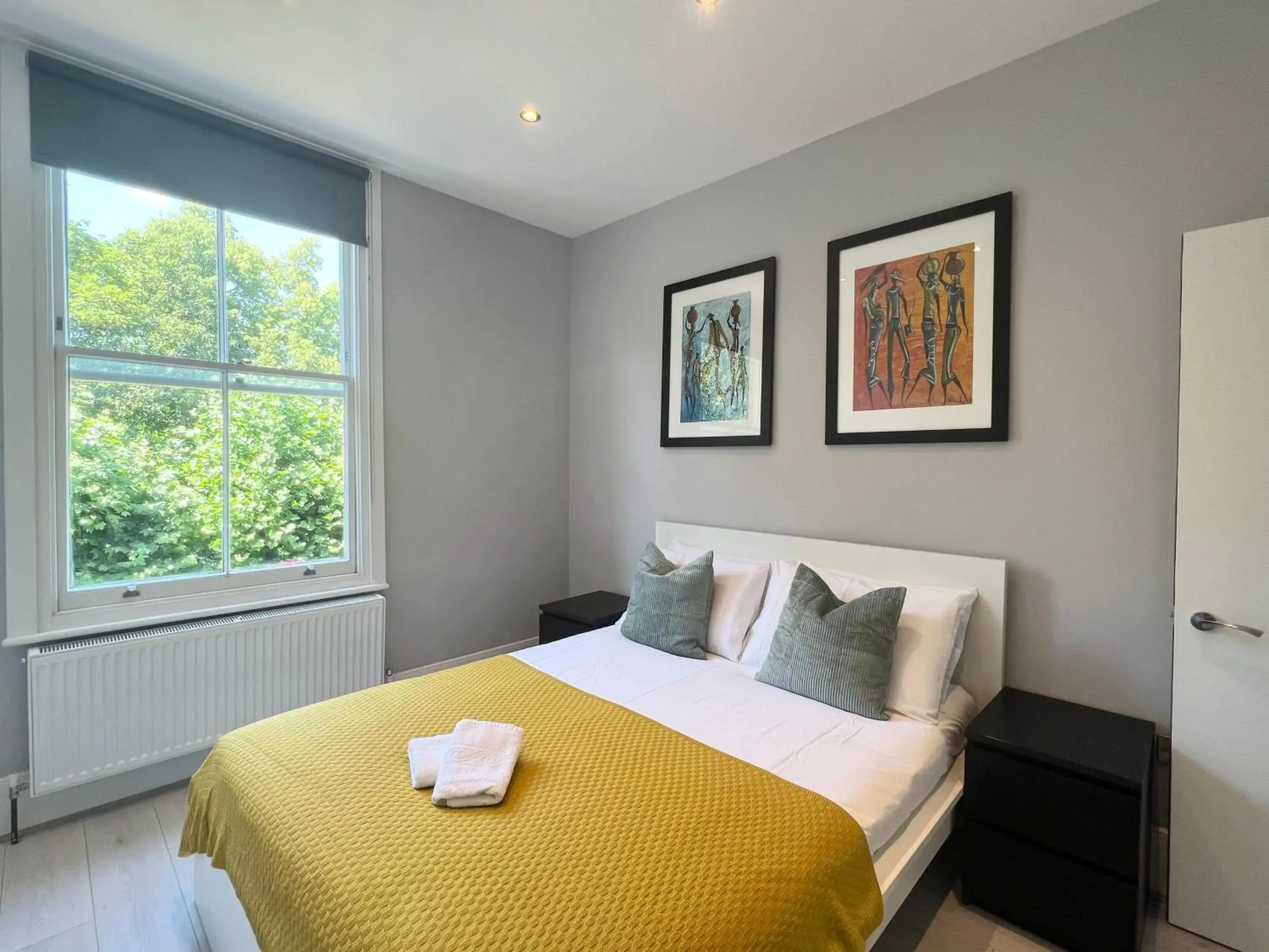 2 Bedroom Apartment in South Hampstead 2 Bedroom Apartment in South Hampstead