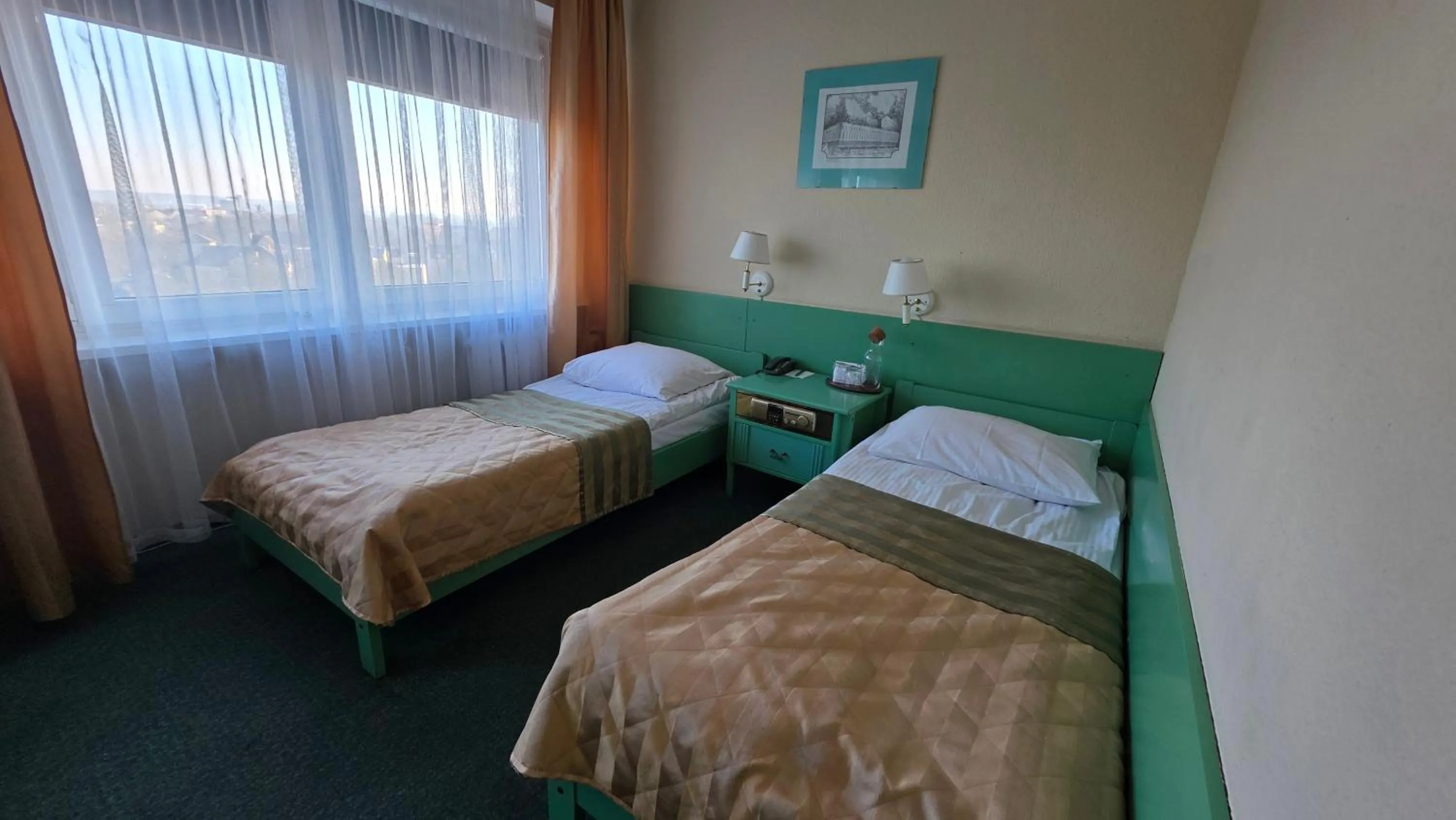 Bed in Hotel Gromada Pila