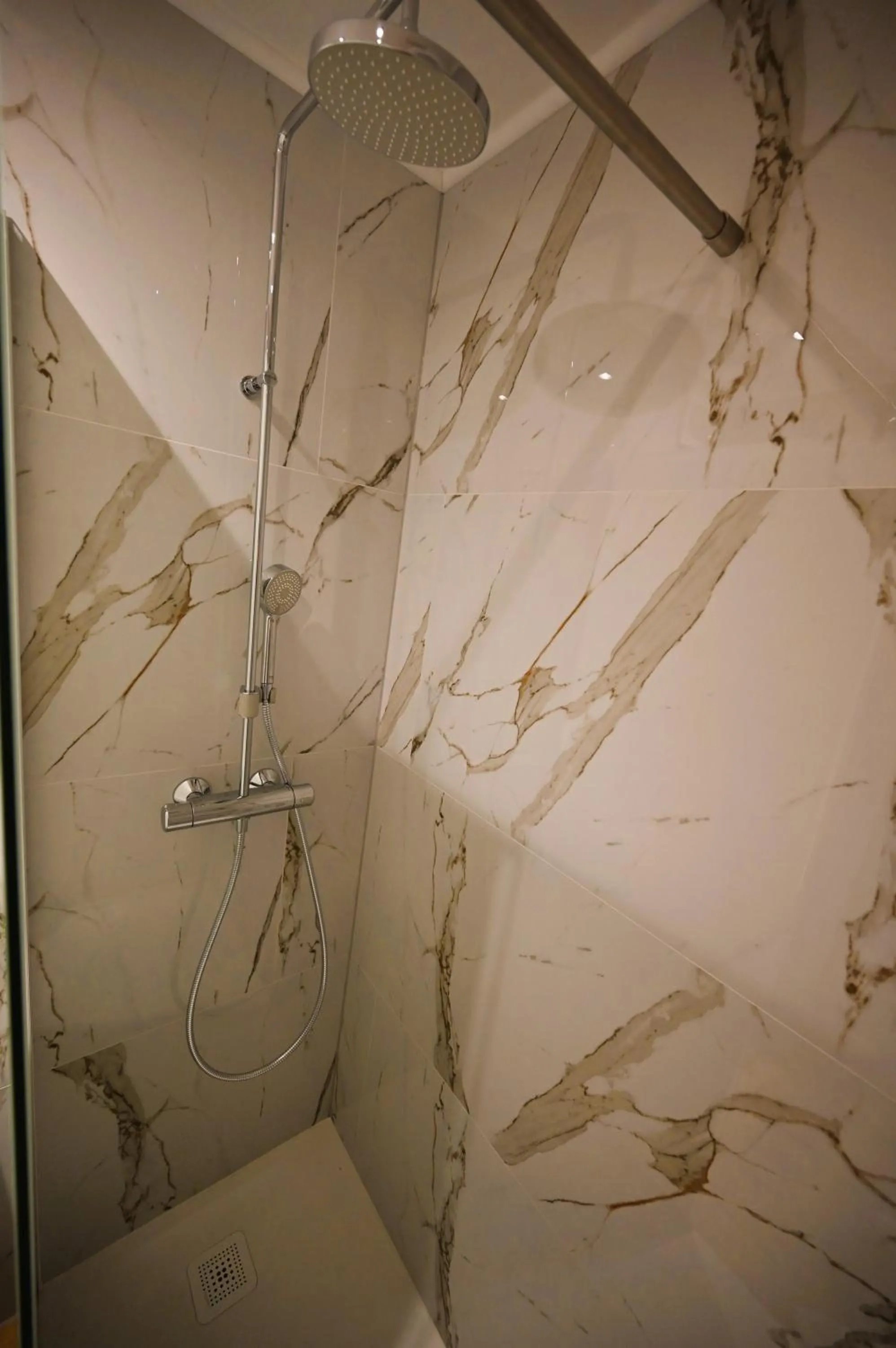 Shower in Cesar Palace