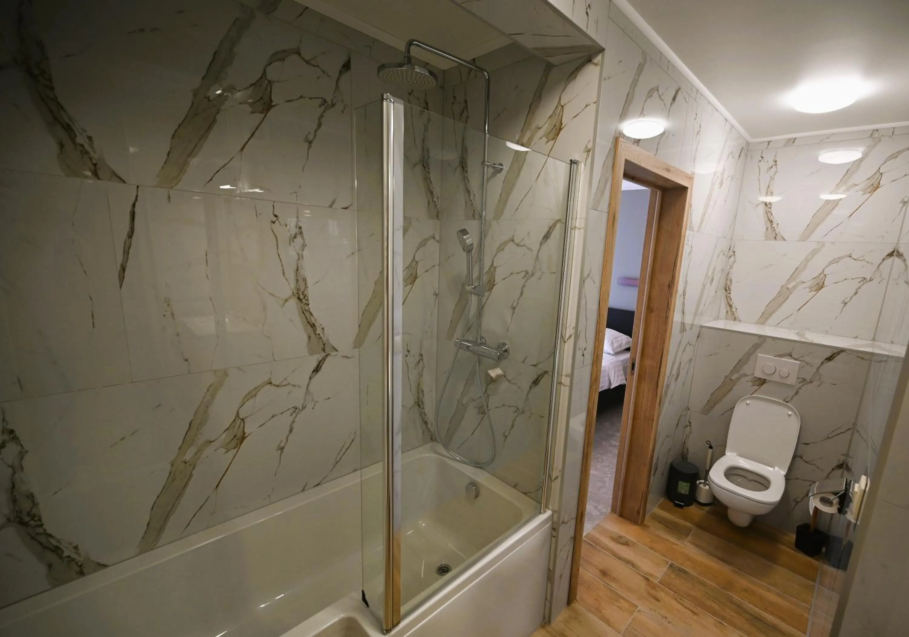 Shower in Cesar Palace