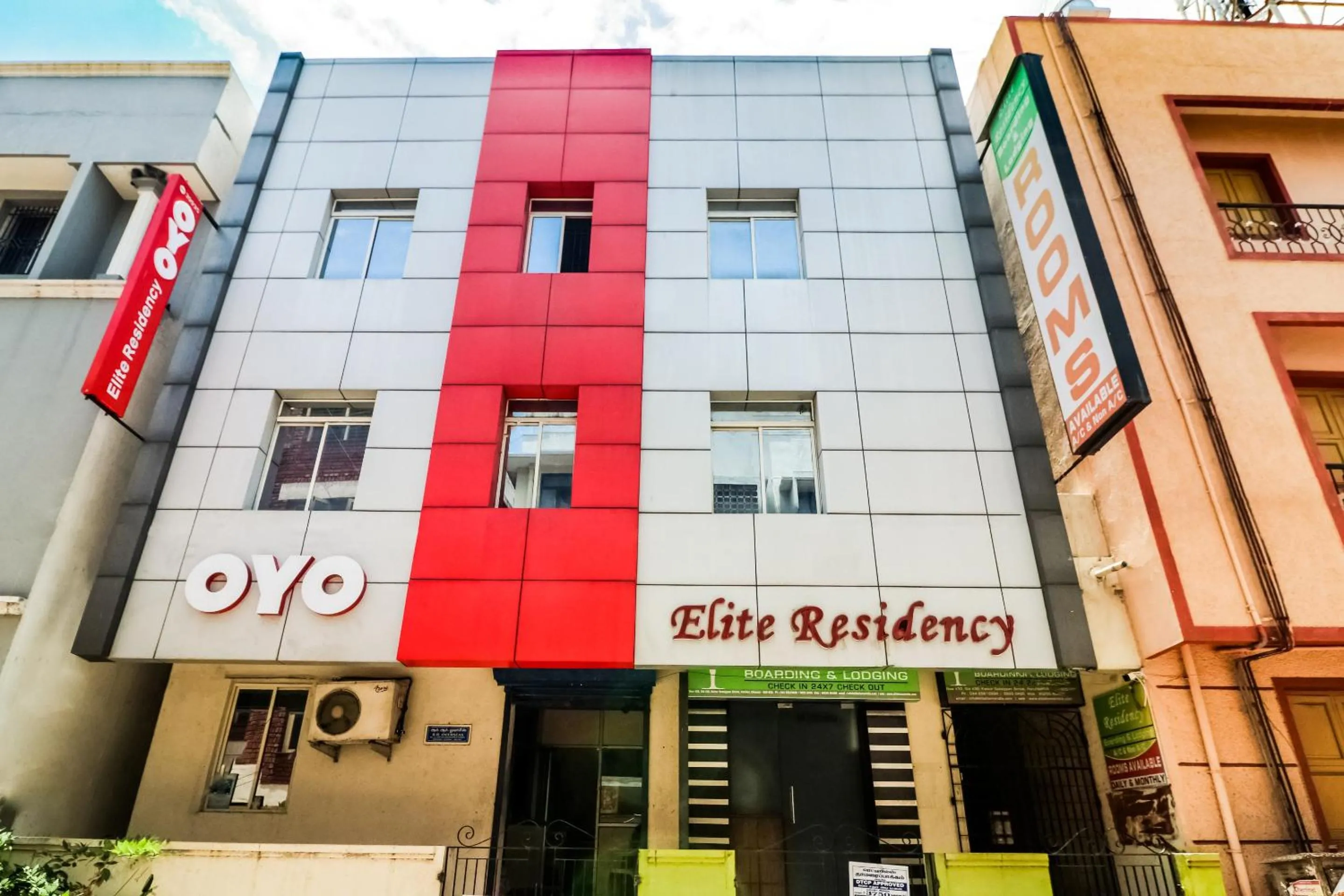 Facade/entrance in Hotel O Elite Residency