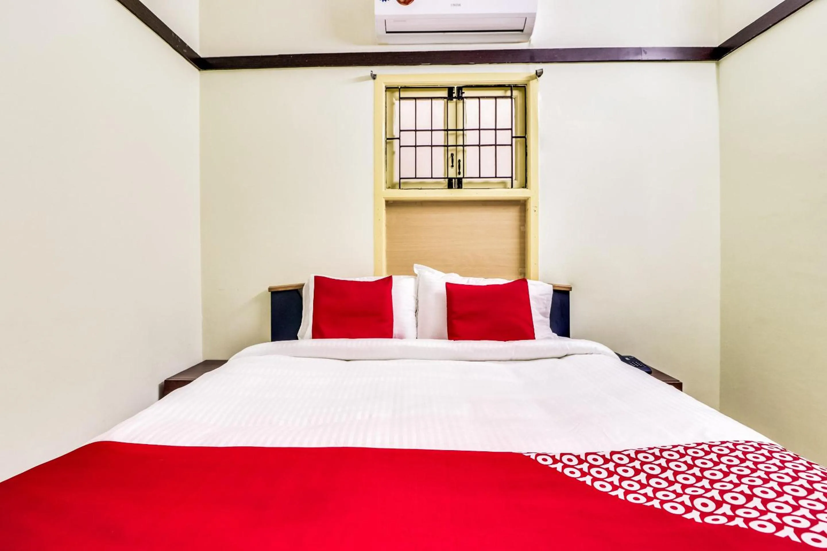 Bedroom in Hotel O Elite Residency