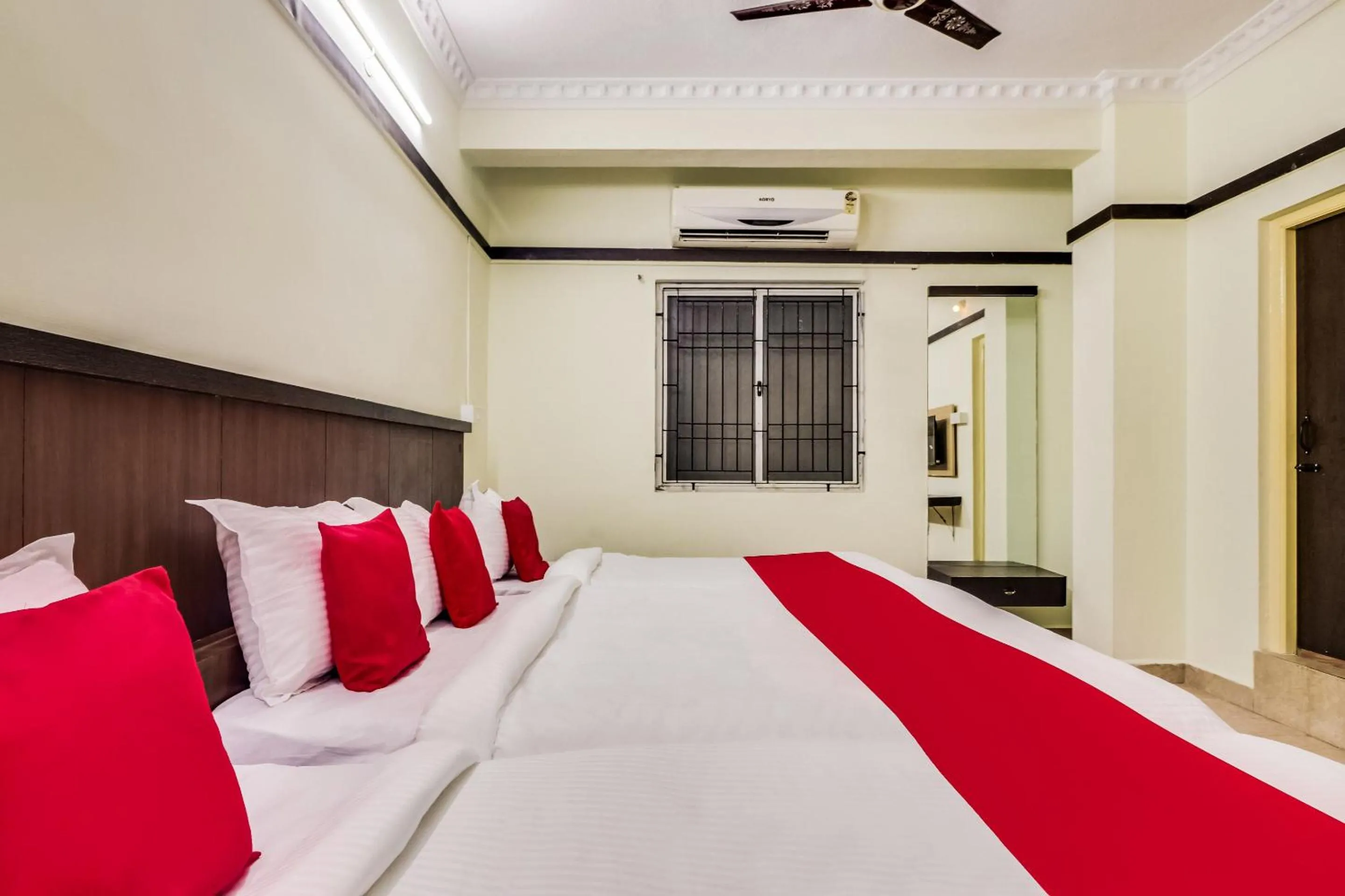 Bedroom in Hotel O Elite Residency
