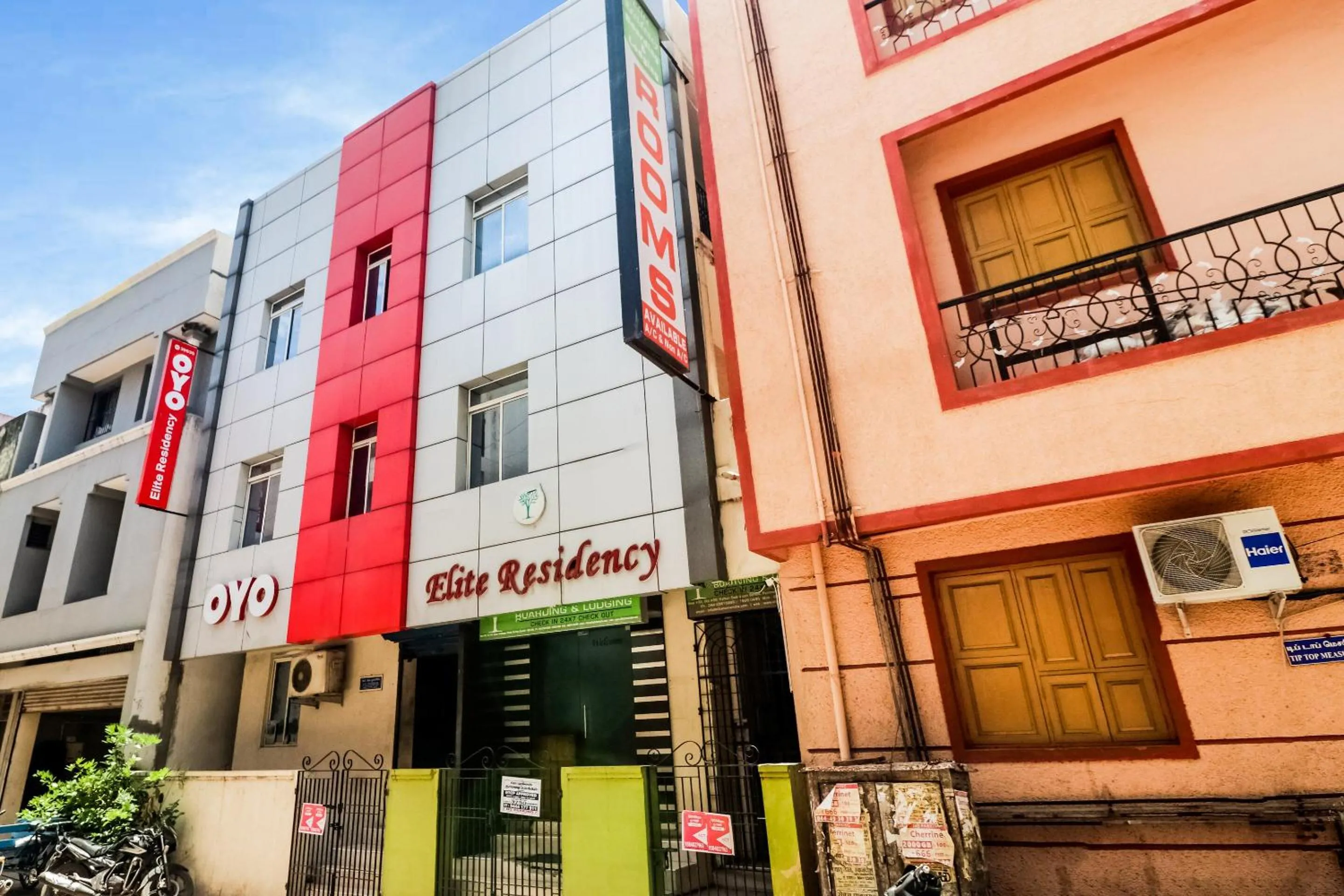 Facade/entrance in Hotel O Elite Residency