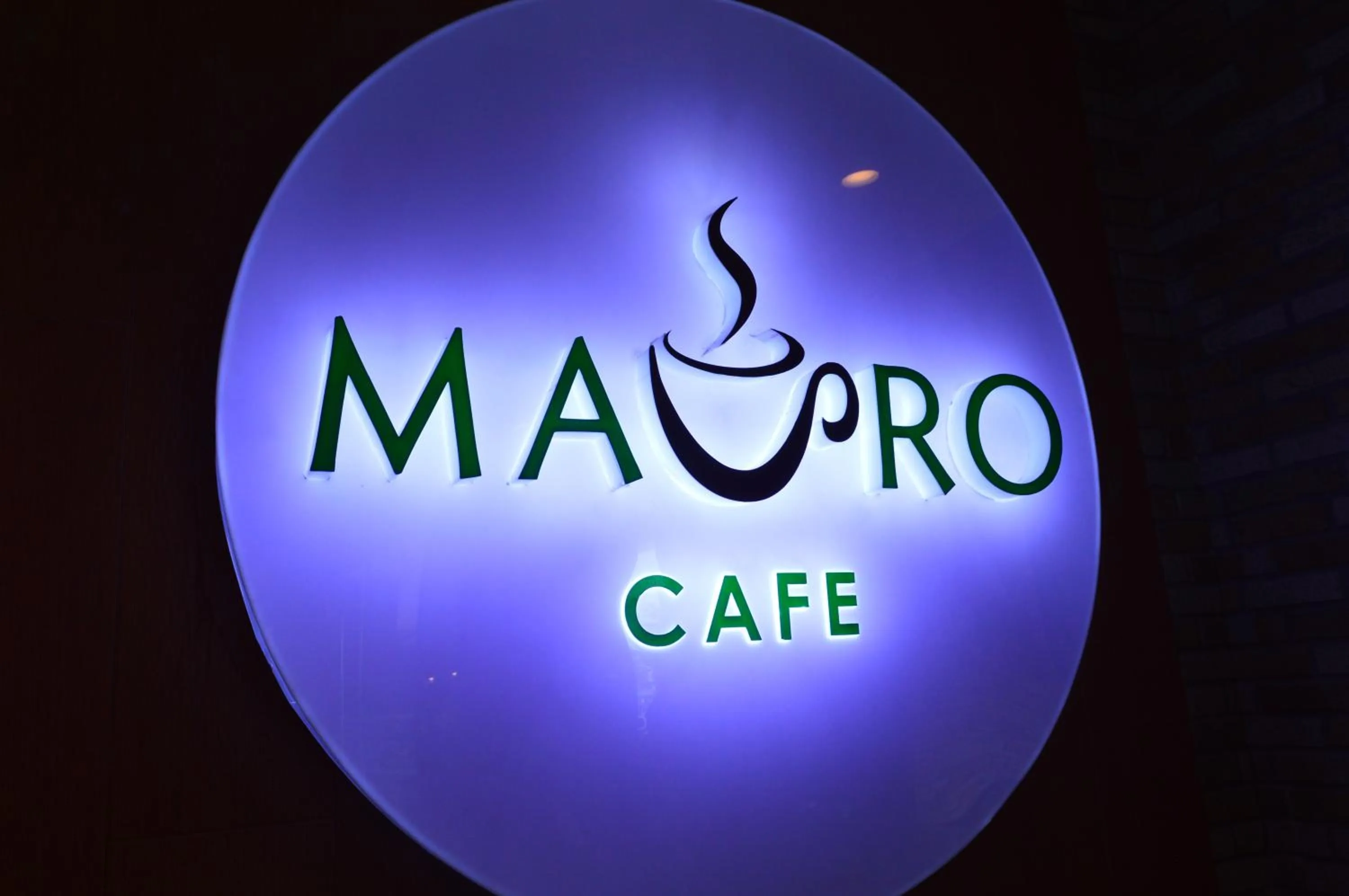 Coffee/tea facilities in Carlosta Hotel