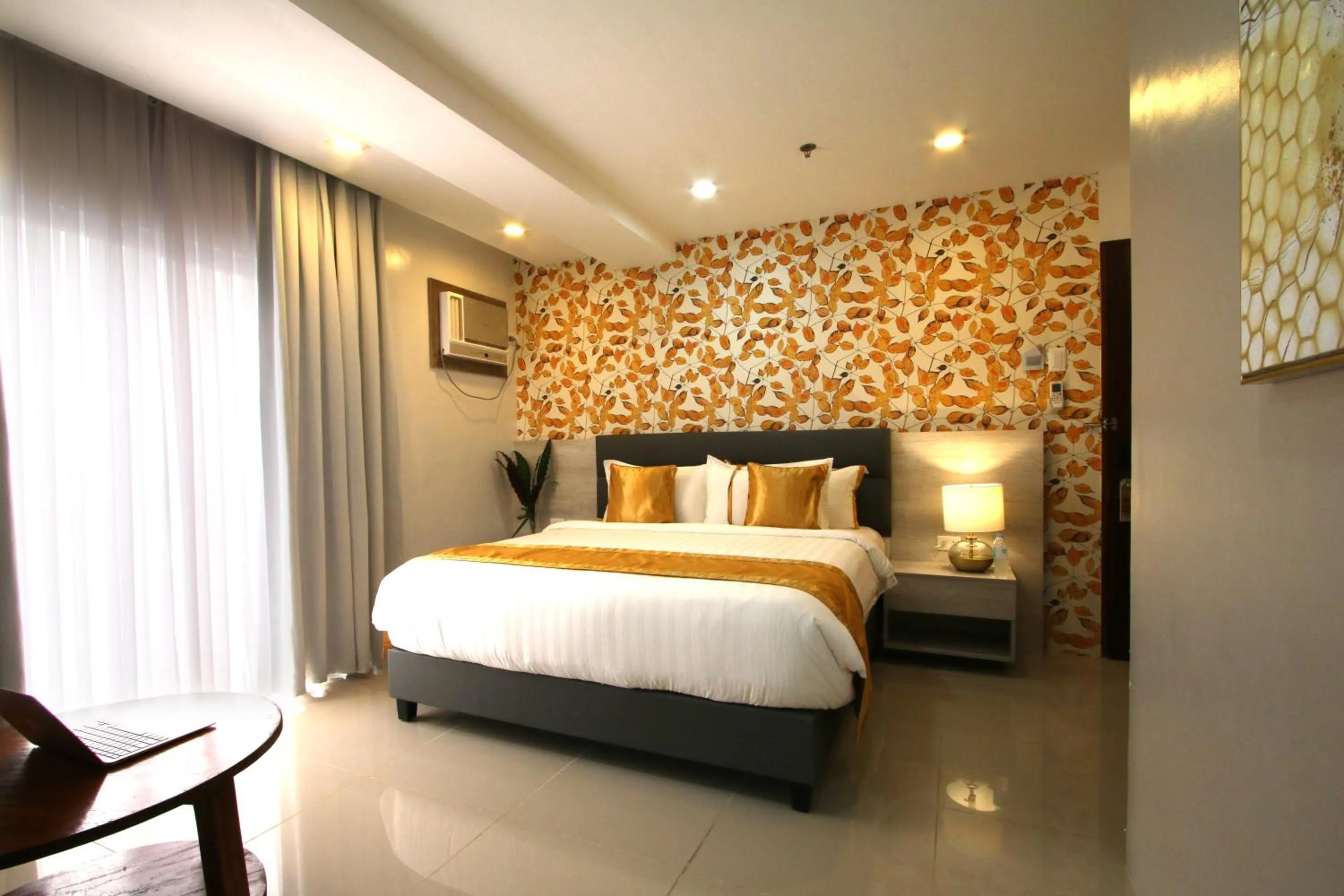 Bed in Carlosta Hotel